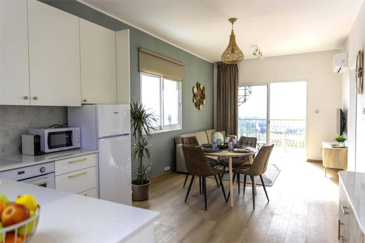 Oasis Penthouse Apartment *