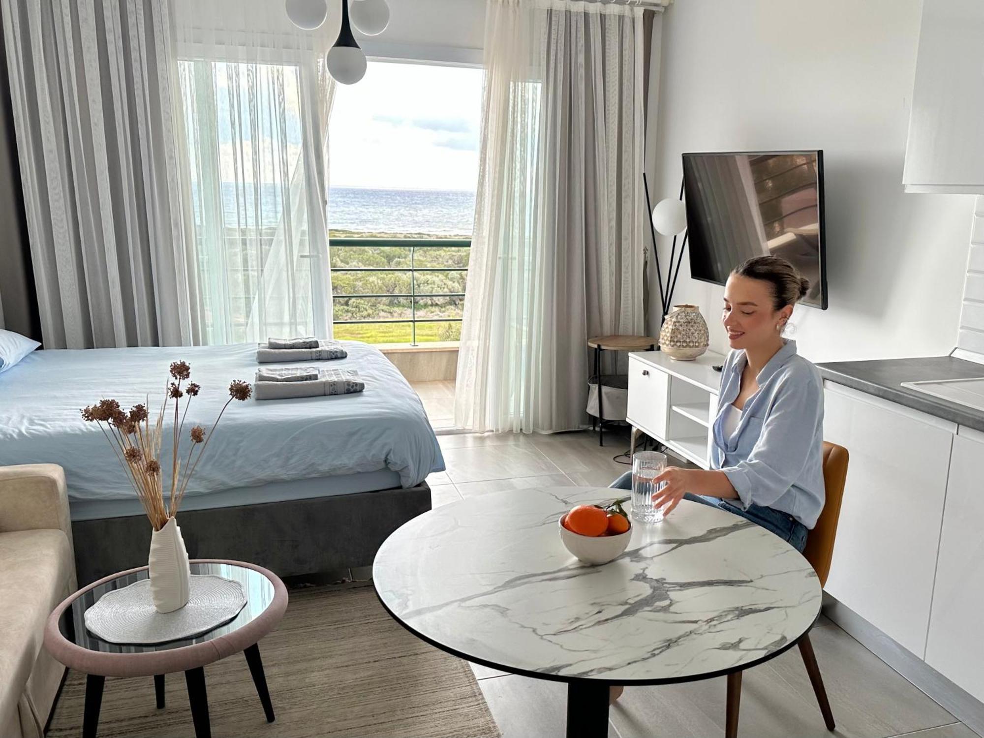 Relaxing Near The Sea Apartment Vokolidha