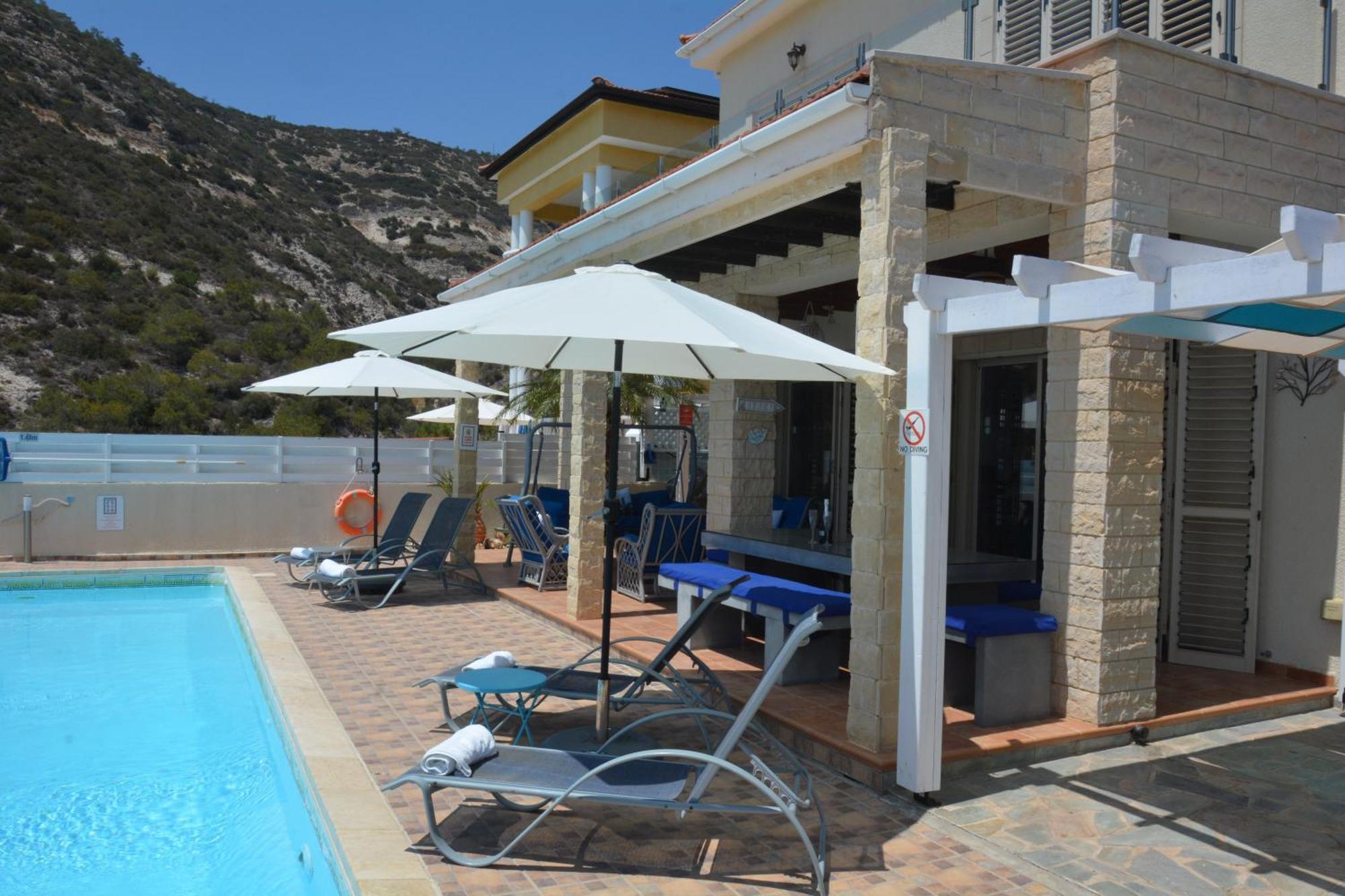 Ocean Breeze * Peyia