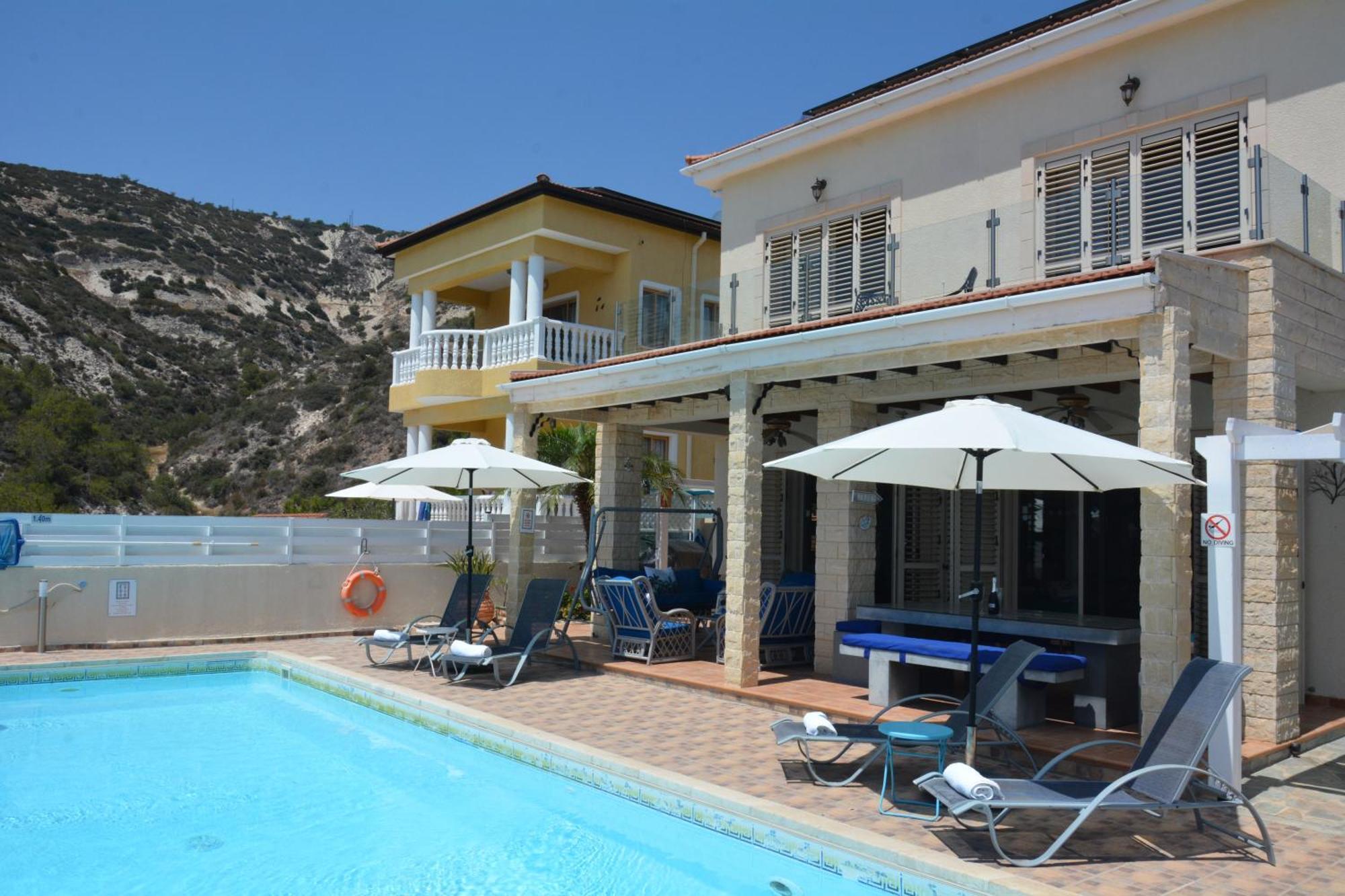 Villa Ocean Breeze Peyia