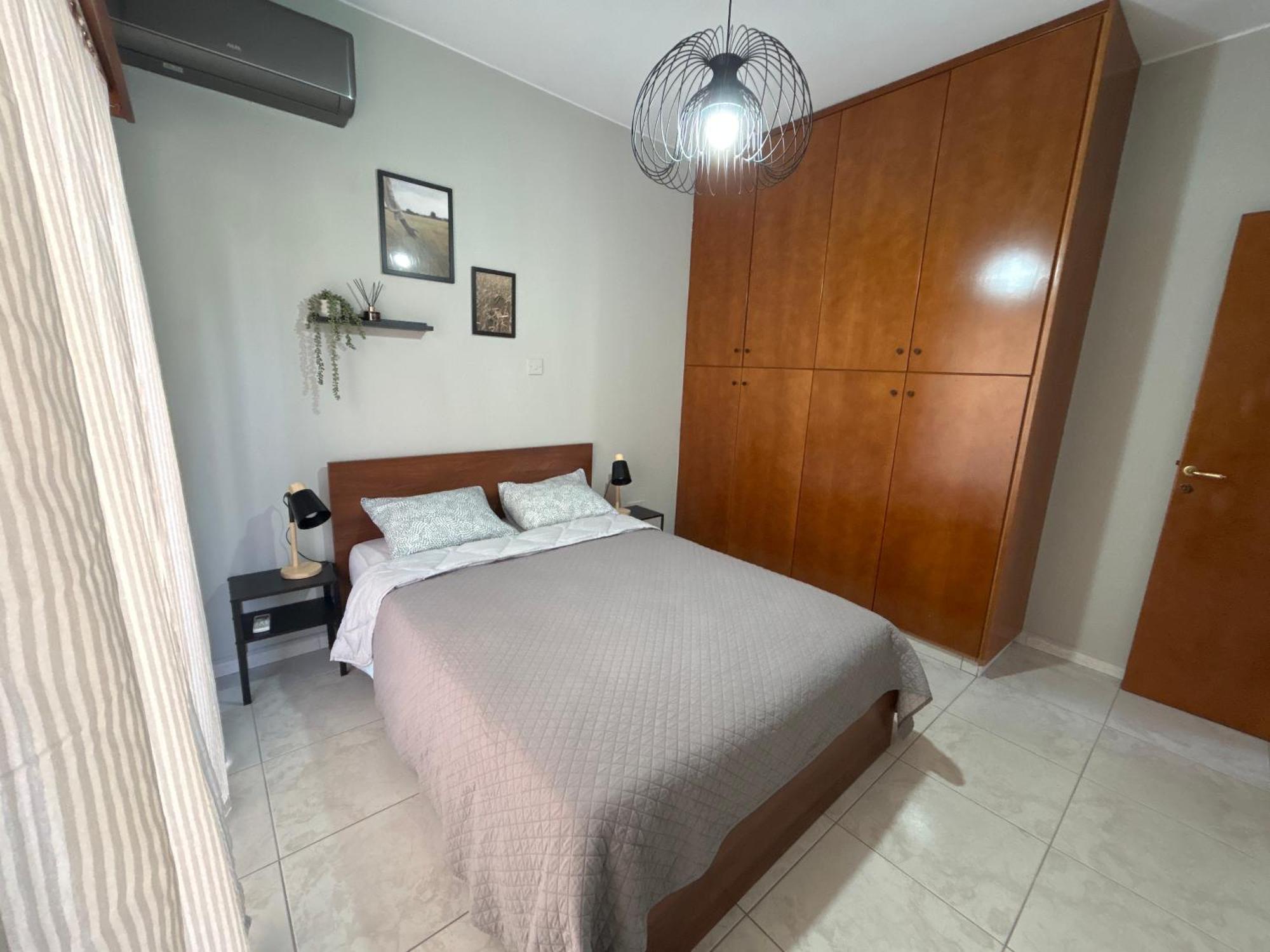 Apartment Apartment's *