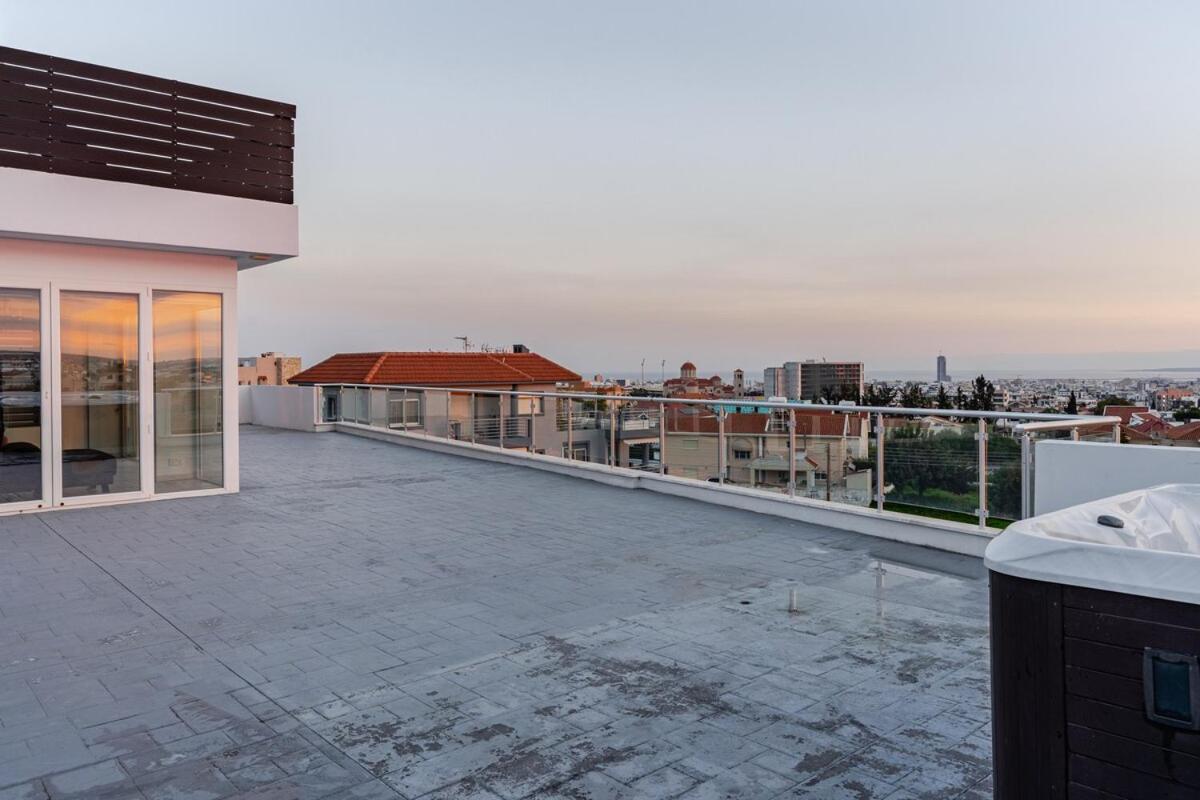 Penthouse With Outdoor Hottub * Limassol