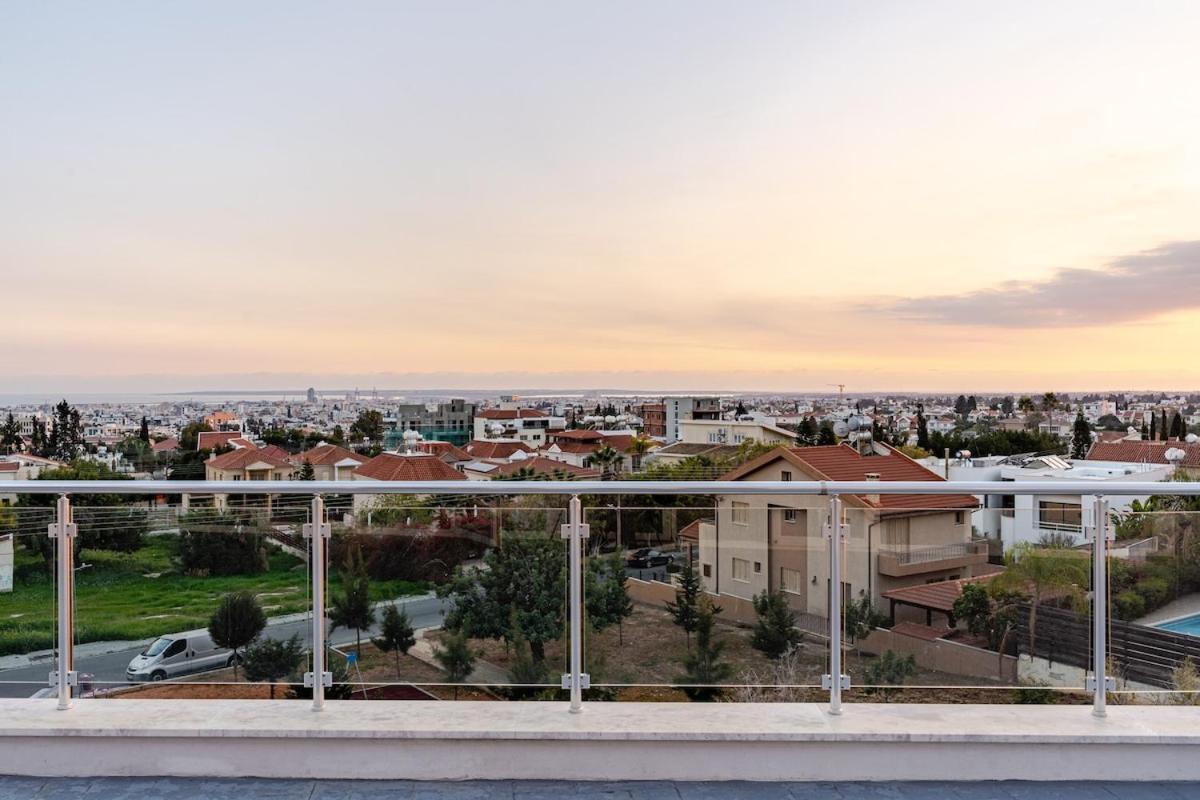 Penthouse With Outdoor Hottub * Limassol