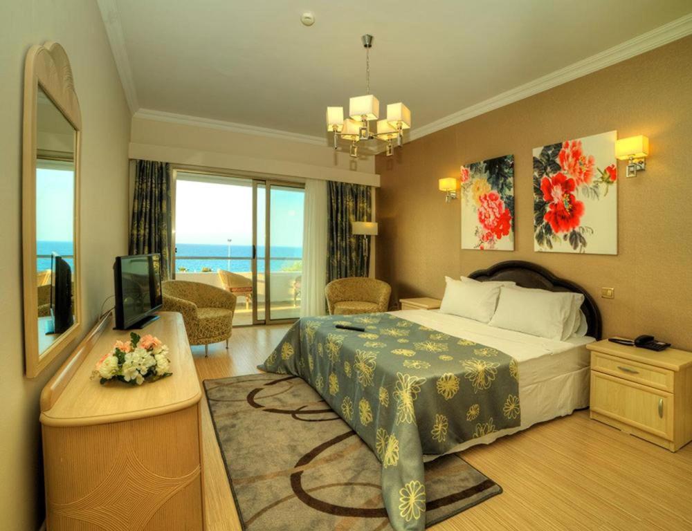 Kyrenia Scenes Hotel Girne