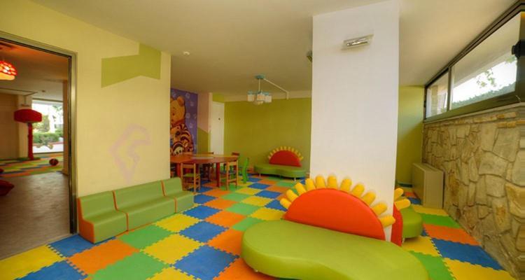 Kyrenia Scenes Hotel Girne