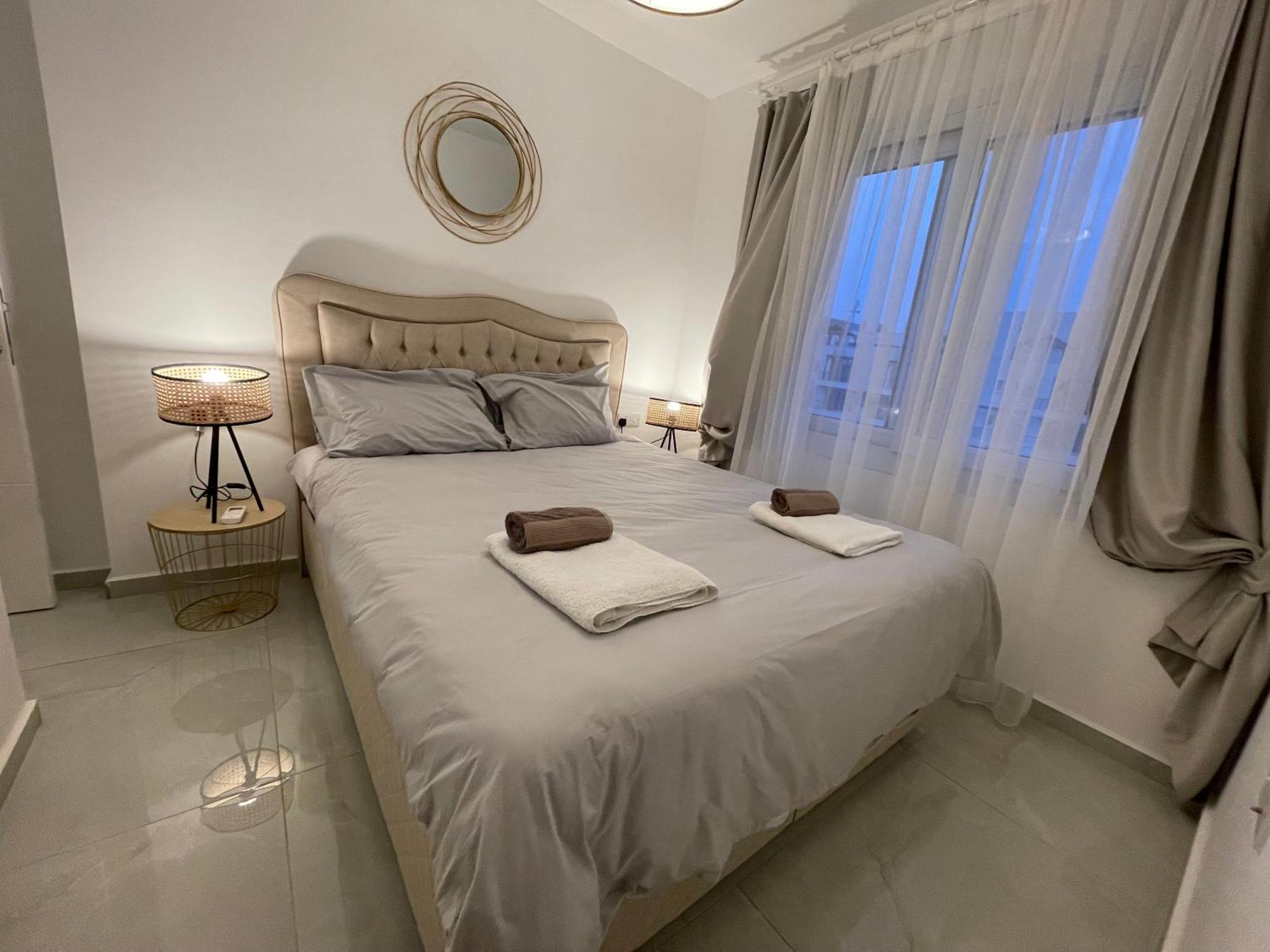 Relaxing Penthouse Suites By The Sea