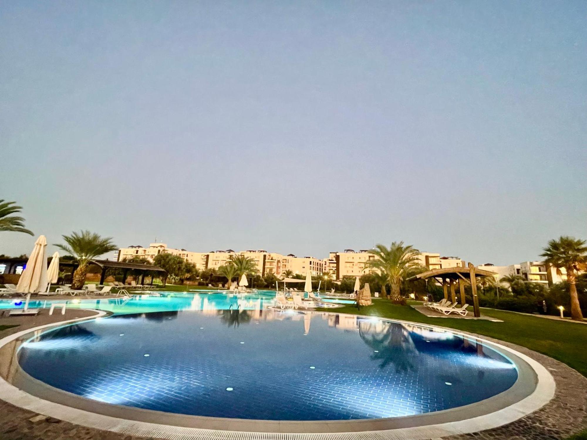 Relaxing Penthouse Suites By The Sea Apartment Vokolidha