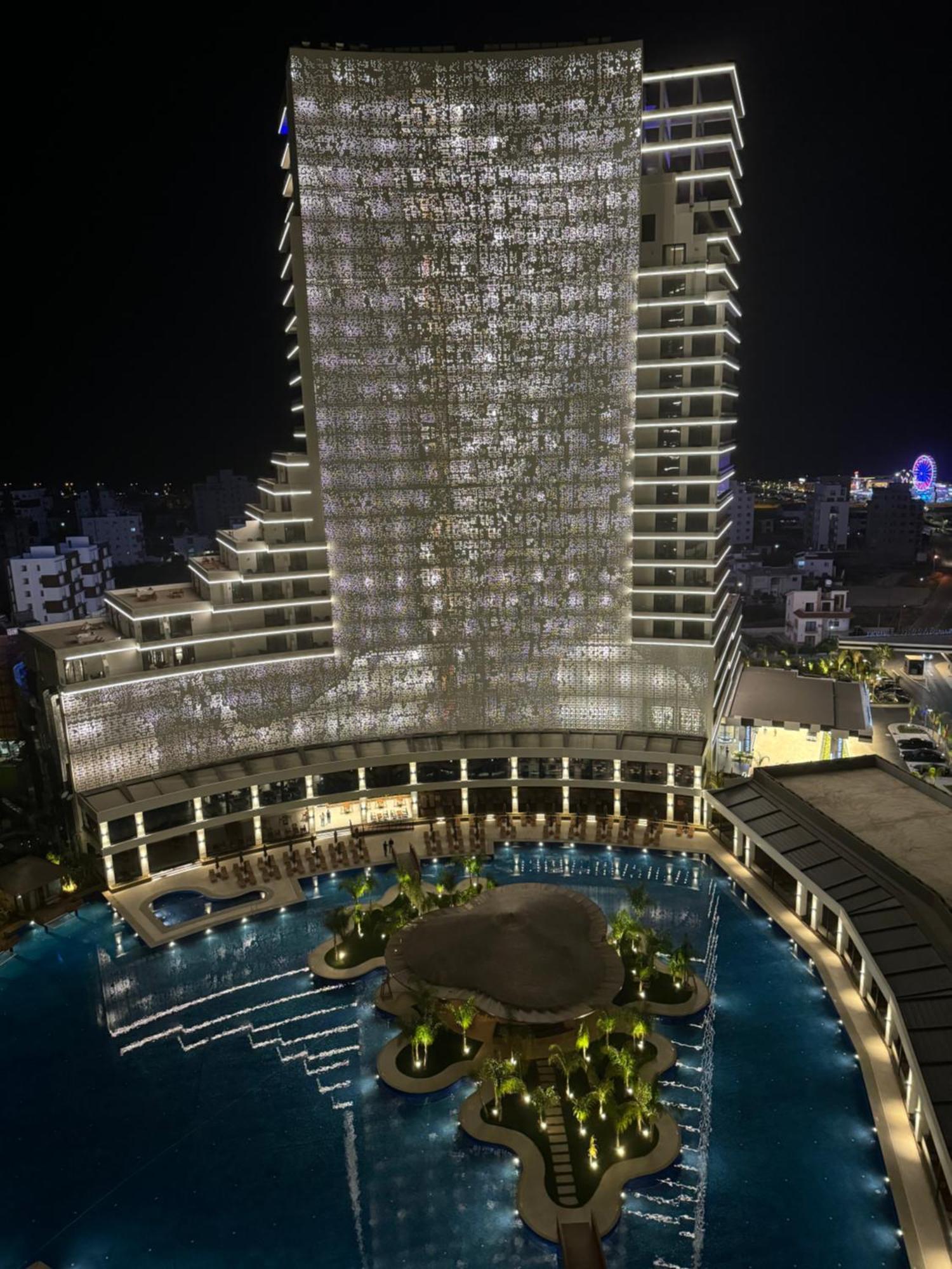 Grand Sapphire Holliday Apartment