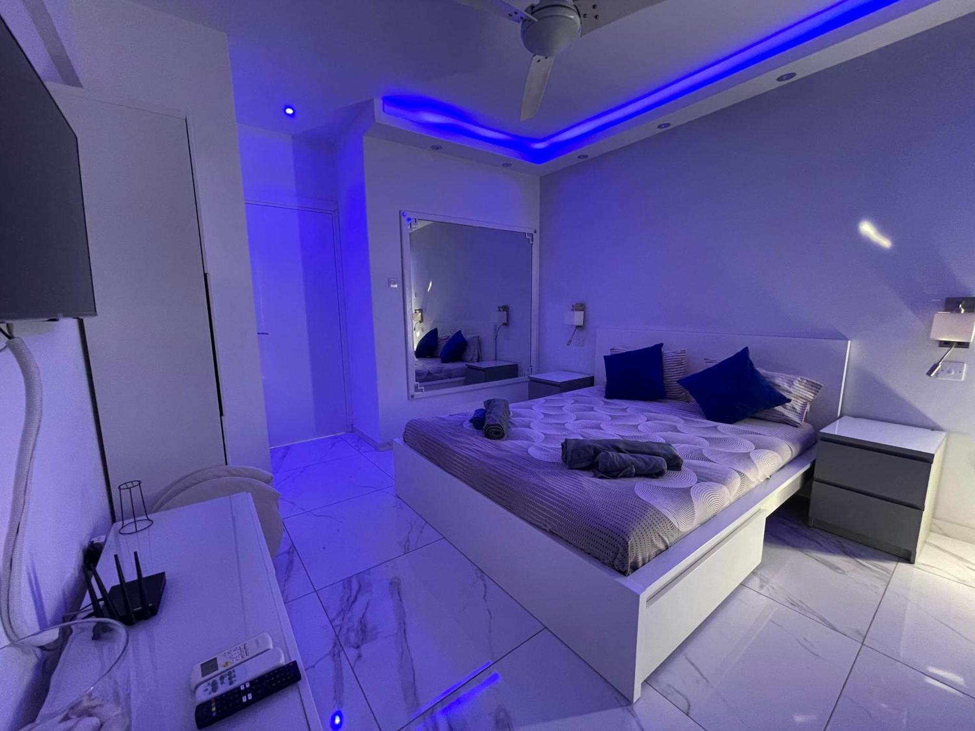 Nautica Luxe Beachfront Apartment