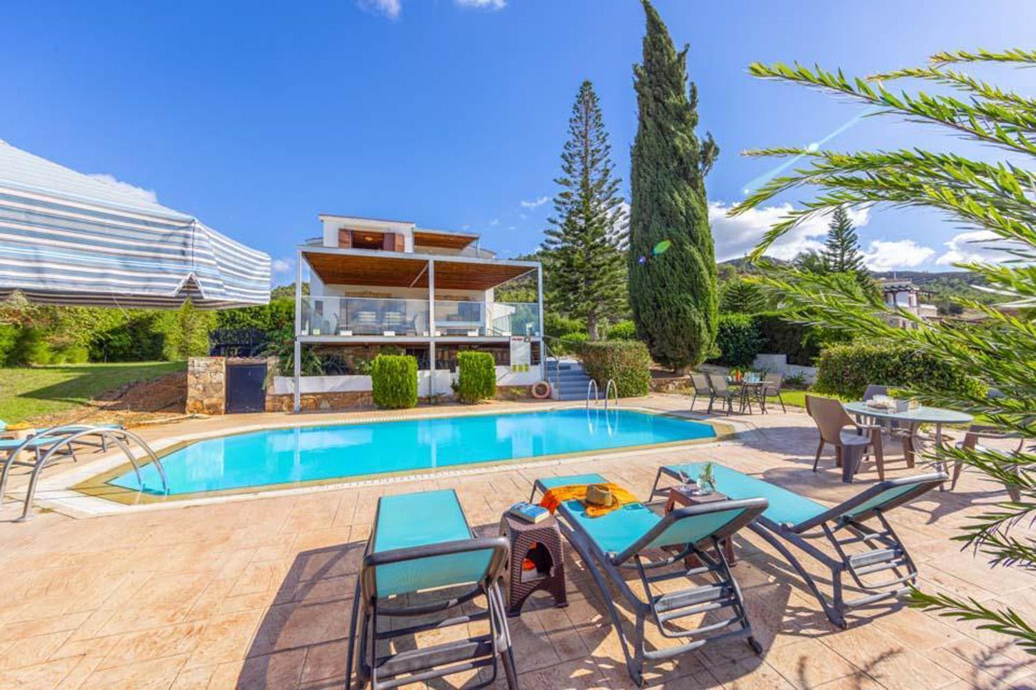 Vista Villa *