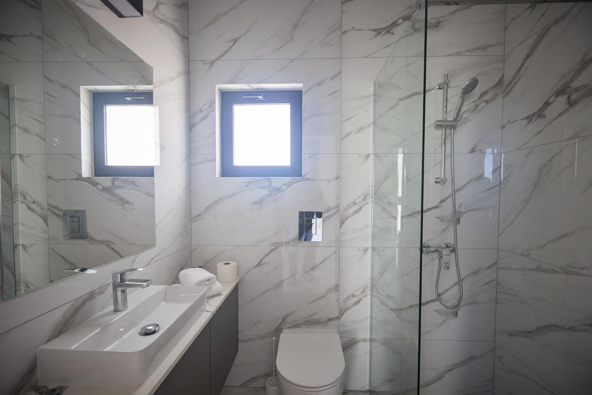 Protaras Aqua Pearl Aq12 Paralimni
