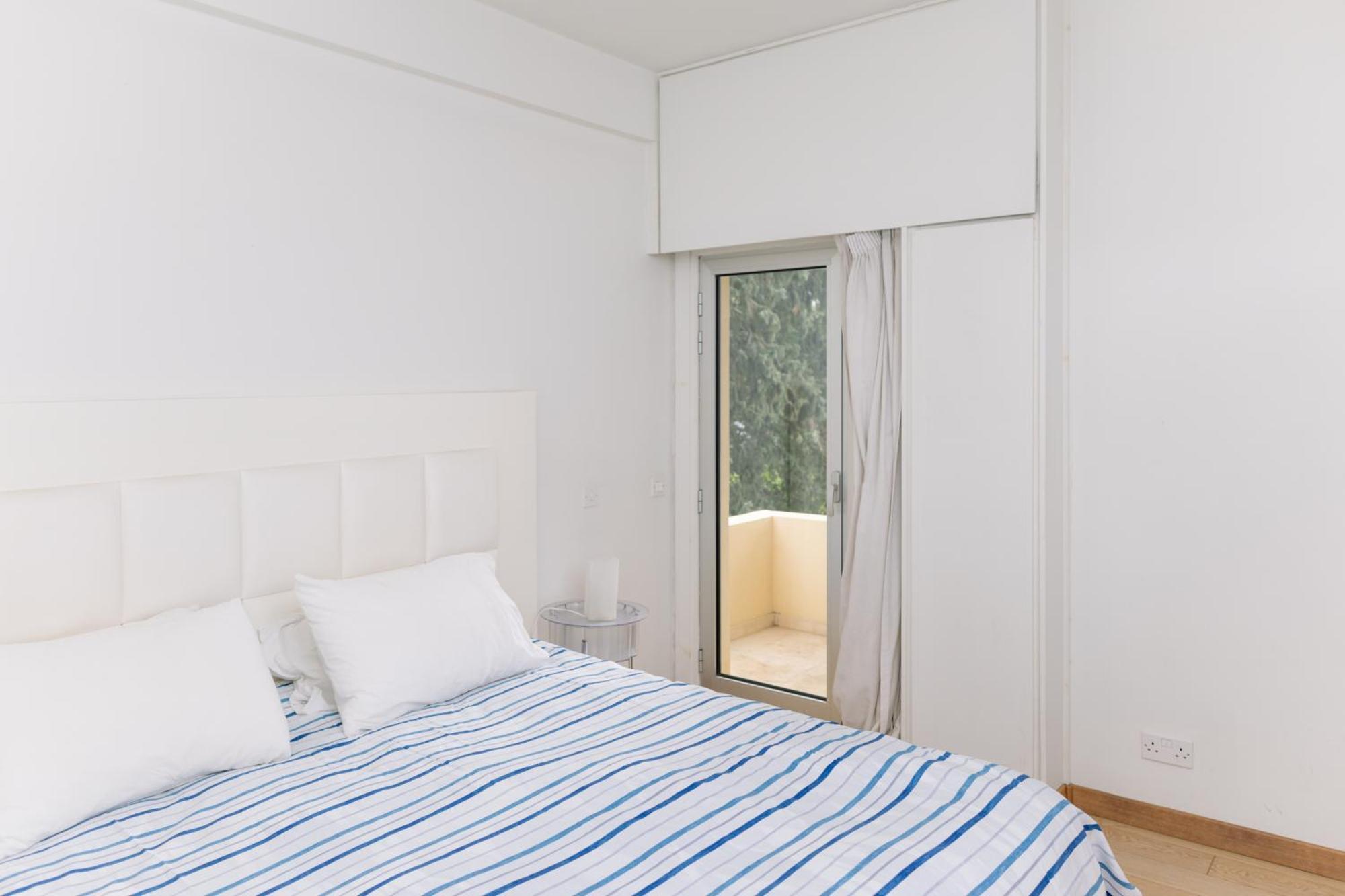 Apartment 3br Beachfront Gem In