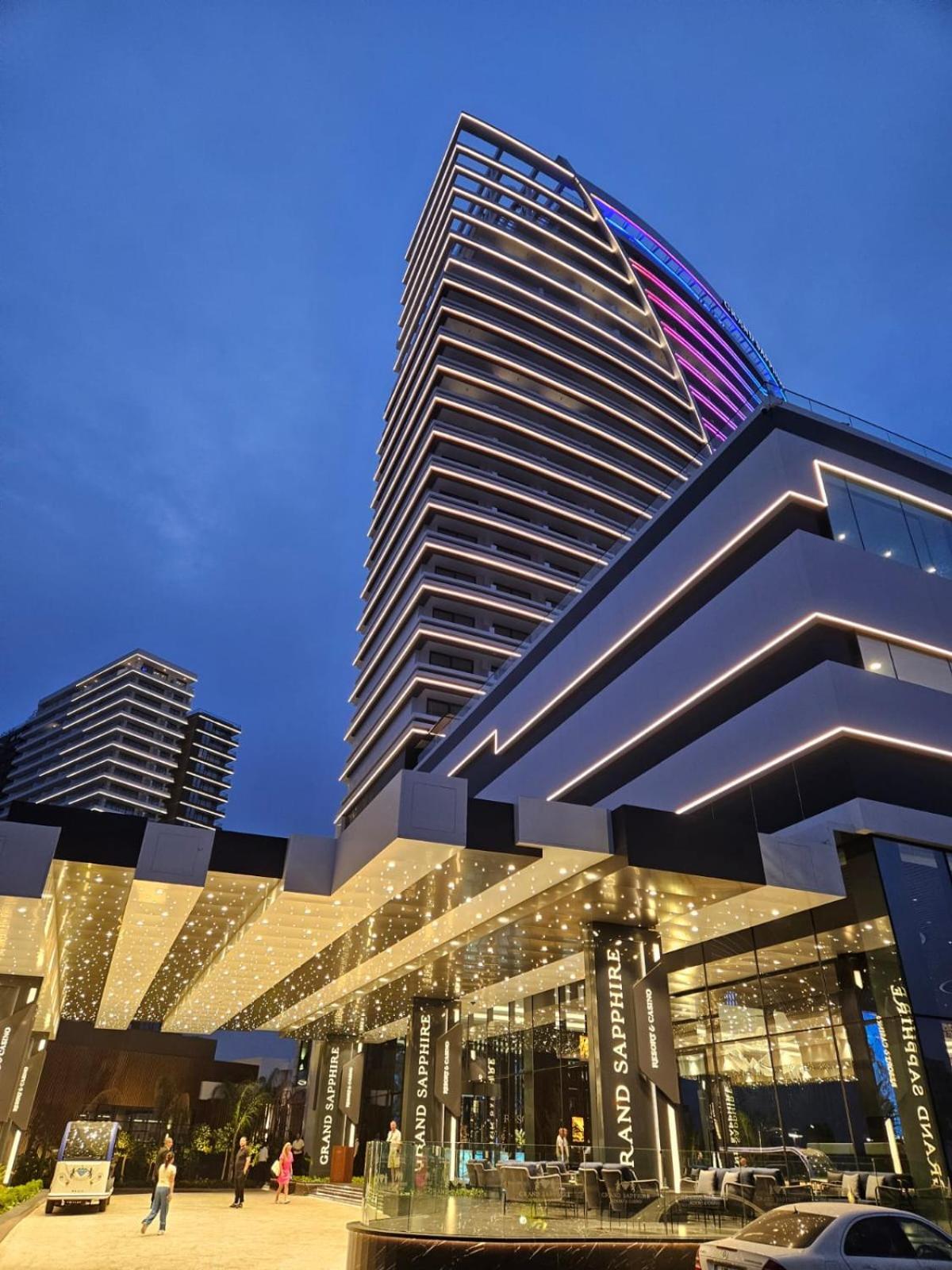 Grand Sapphire Casino & 4 Bedrooms Iskele Long *