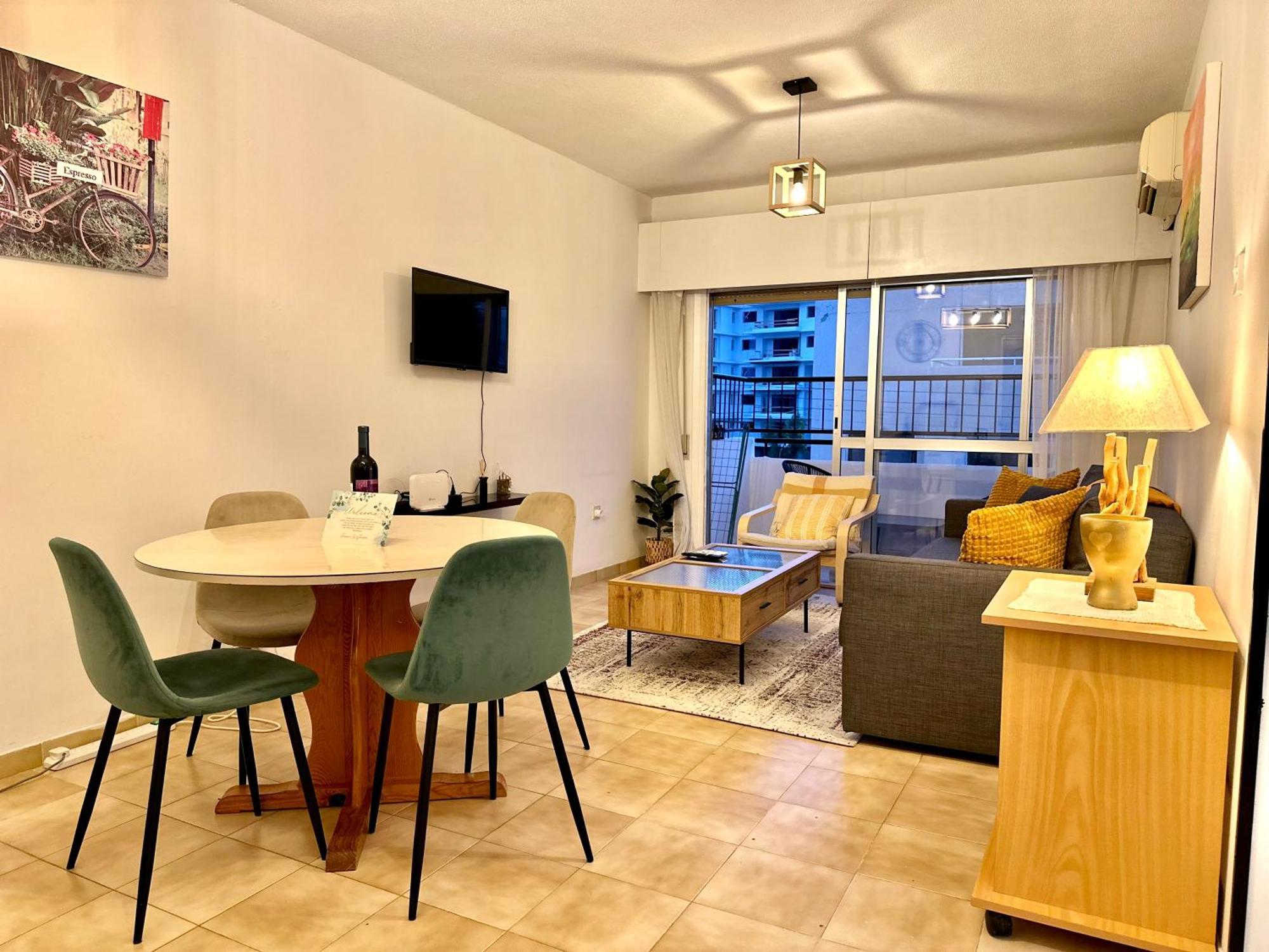 Sea And Breeze 1br * Larnaca