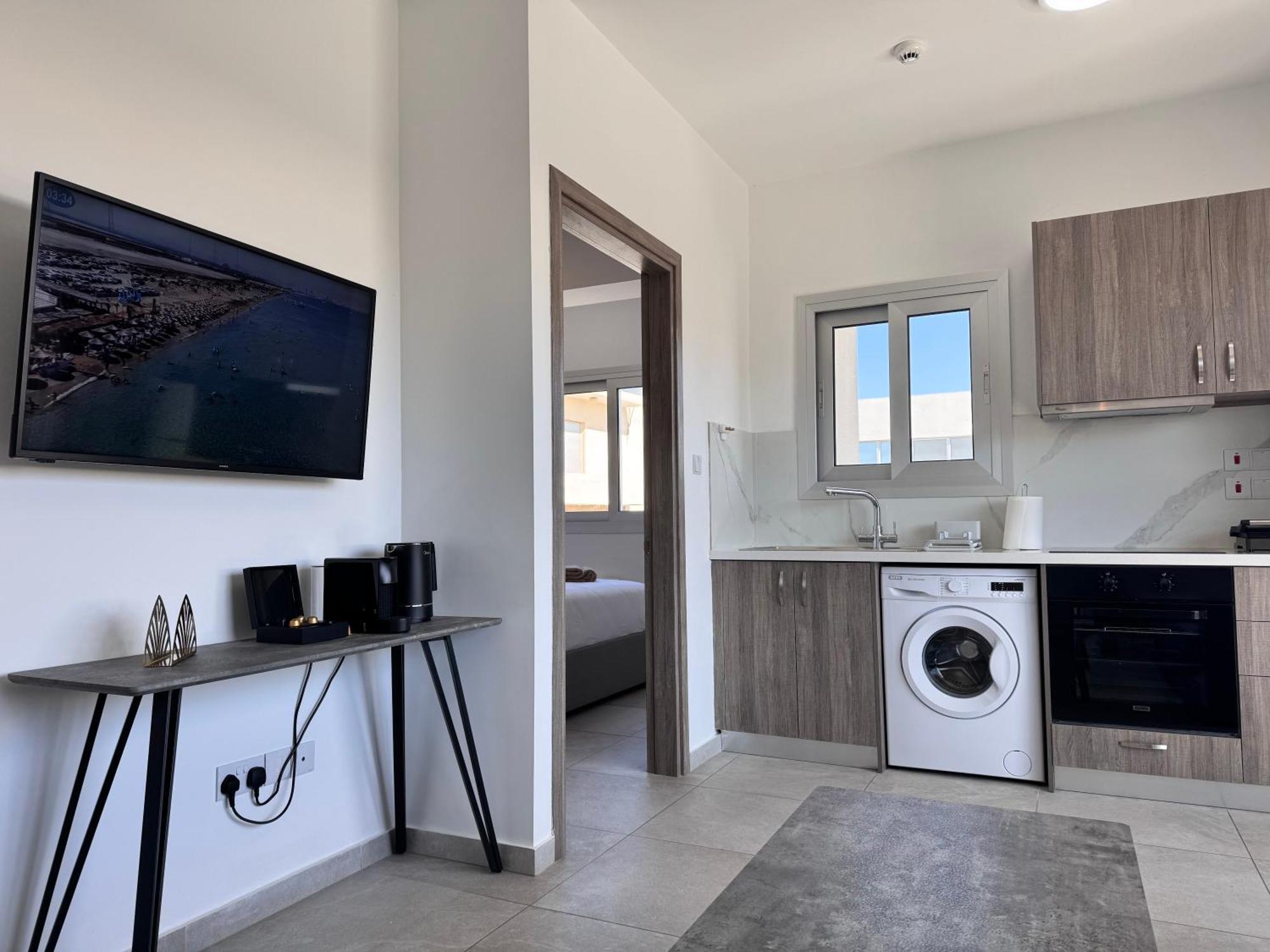 Hall Apartment