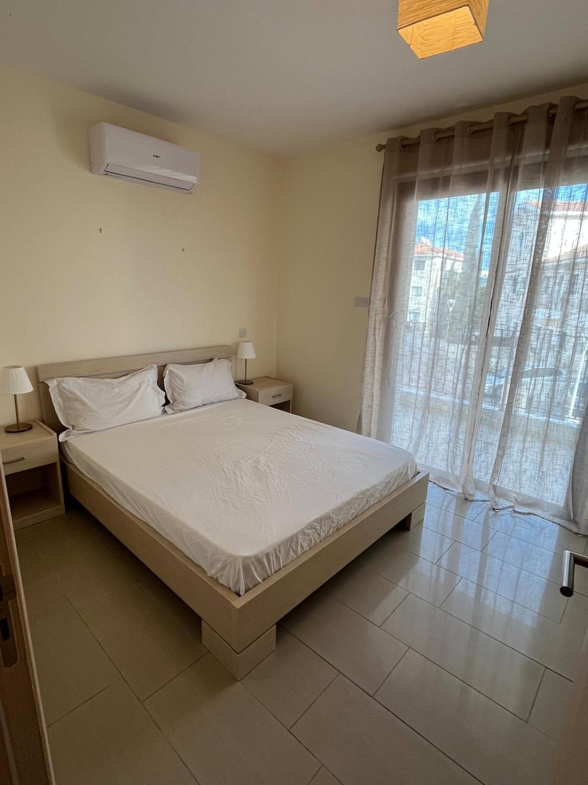 Apartment 2 Bedroom Apartment, Pools, 800m To Beach, Kyklades