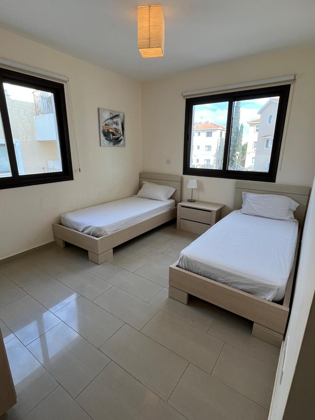 2 Bedroom Apartment, Pools, 800m To Beach, Kyklades Apartment *