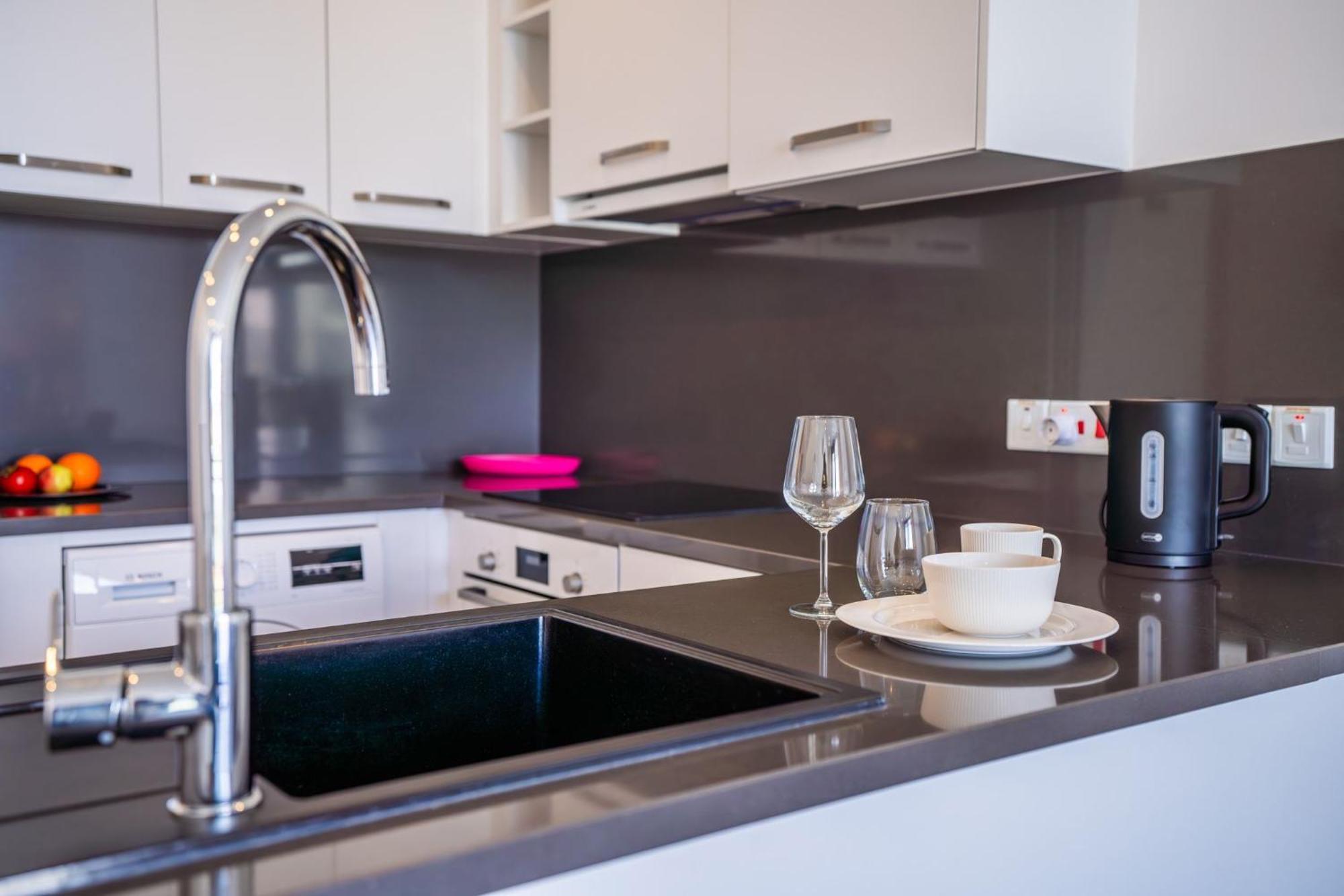 Apartment Charming One Bedroom In The *
