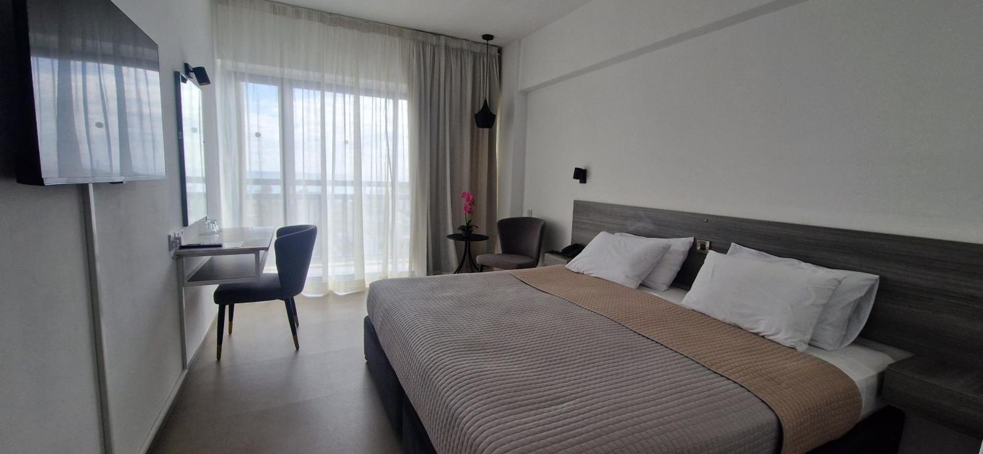 Hotel Navarria Blue 3*