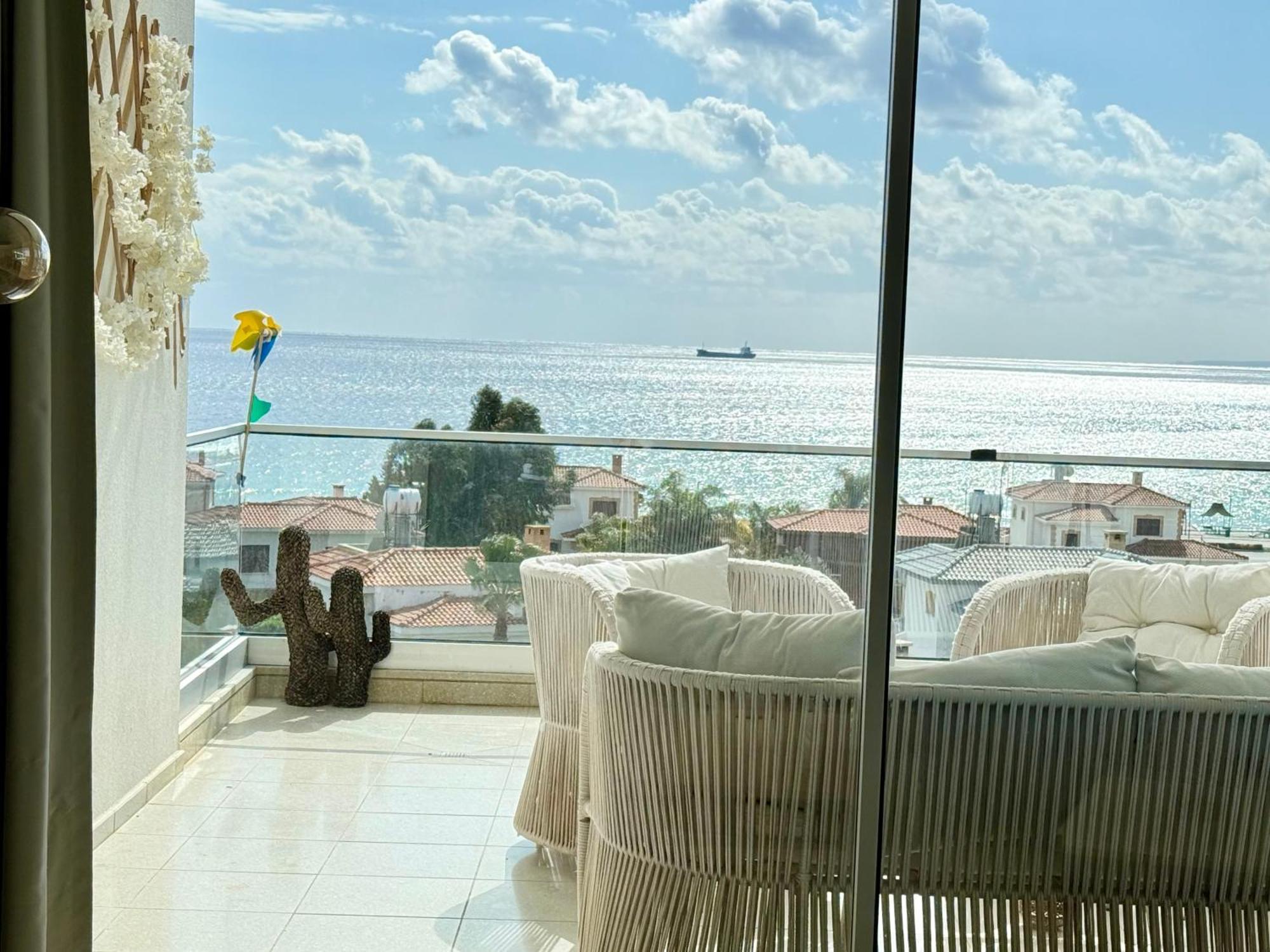 Sea View By The Coast Apartment Famagusta (Northern Cyprus)