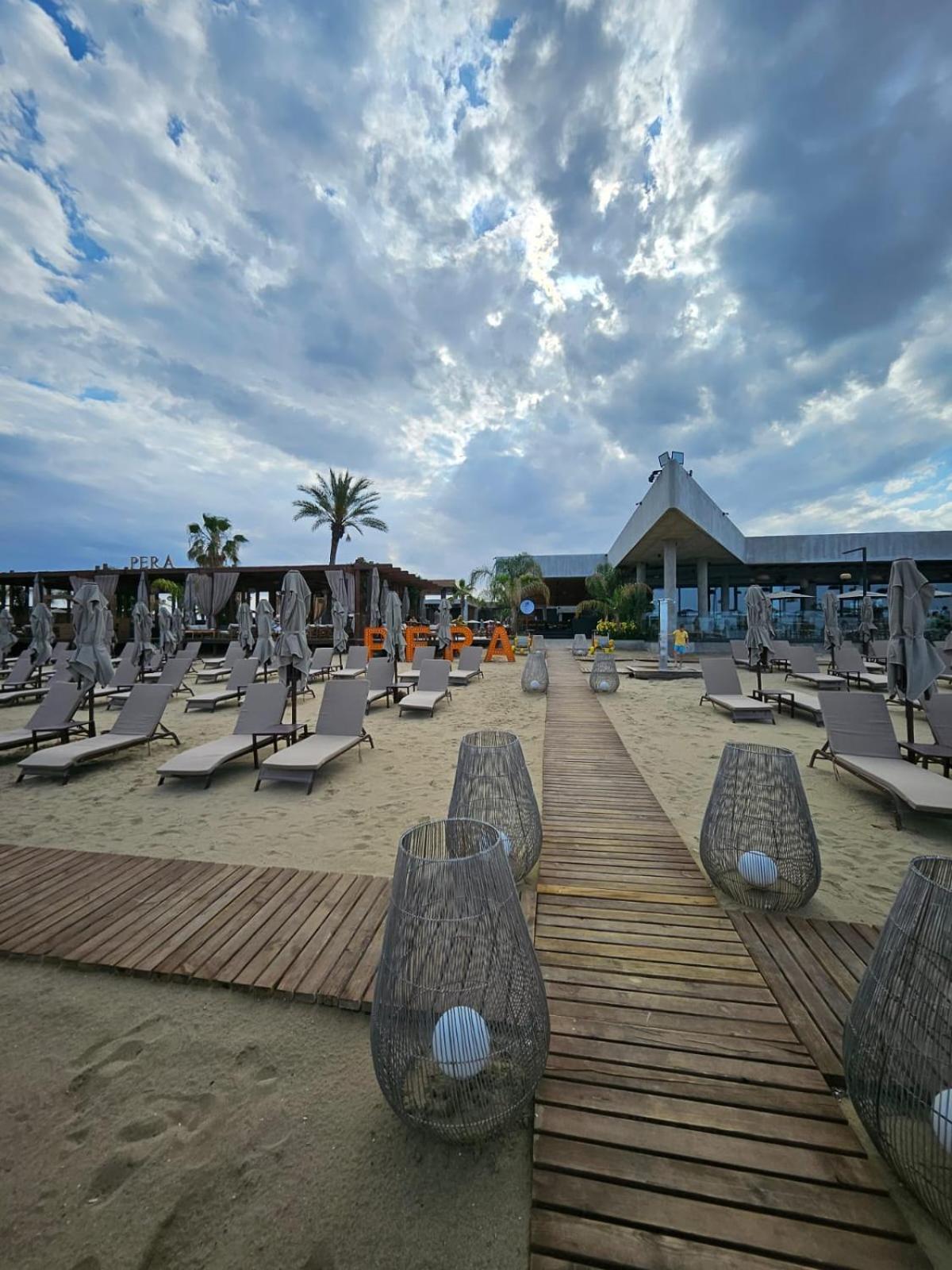 Grand Sapphire Casino & 24 Iskele Apartment