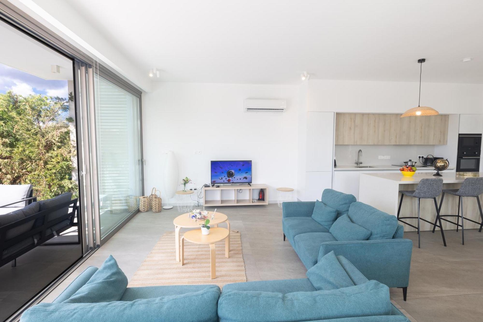 Azure Villa Paralimni