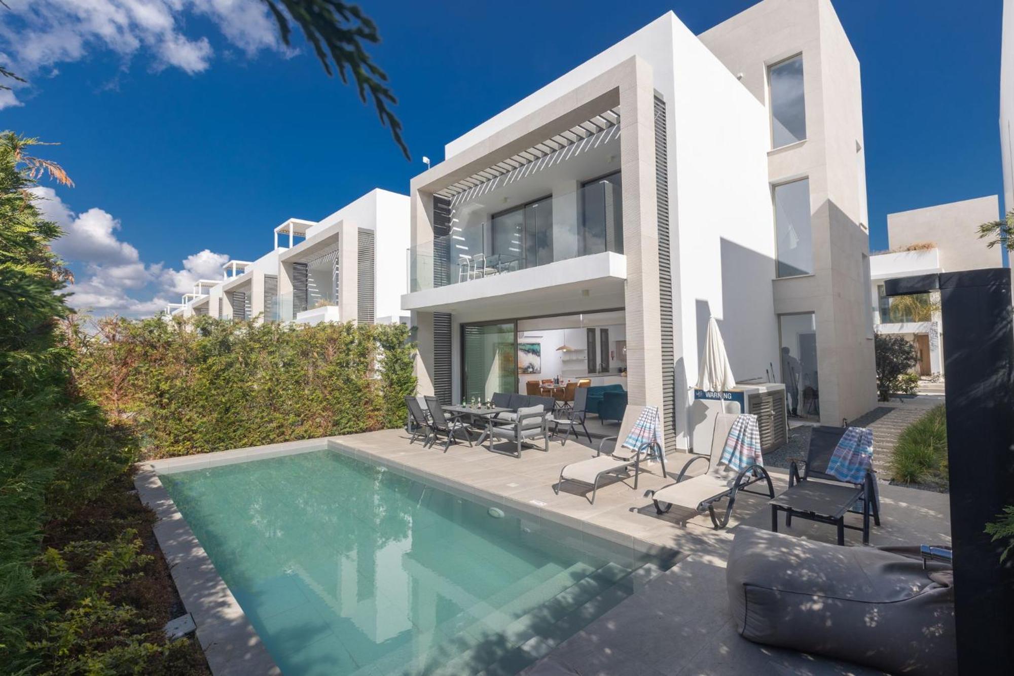 Villa Protaras Azure Azv15
