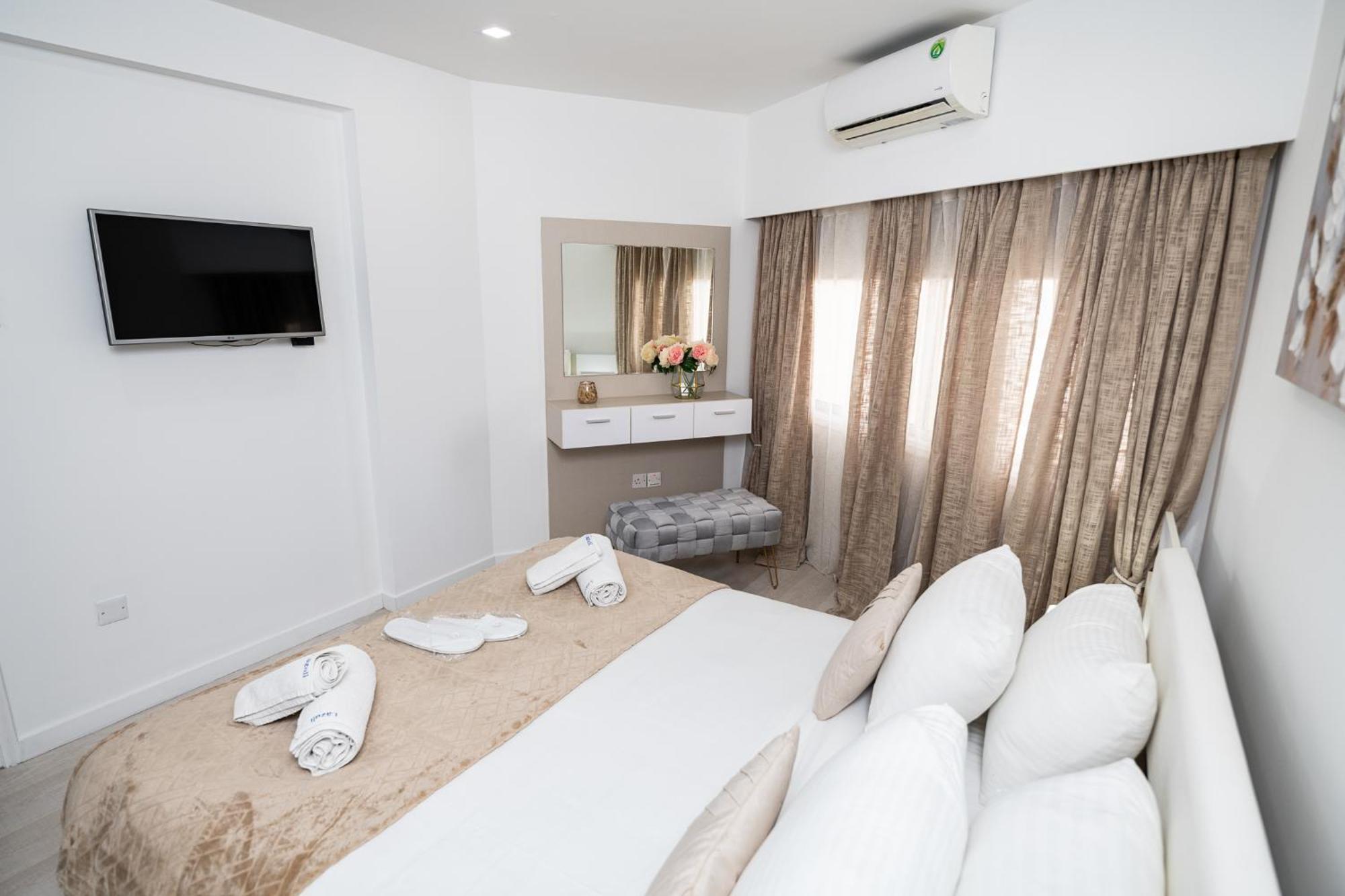 Apartment Lazuli & Pool 501 Larnaca