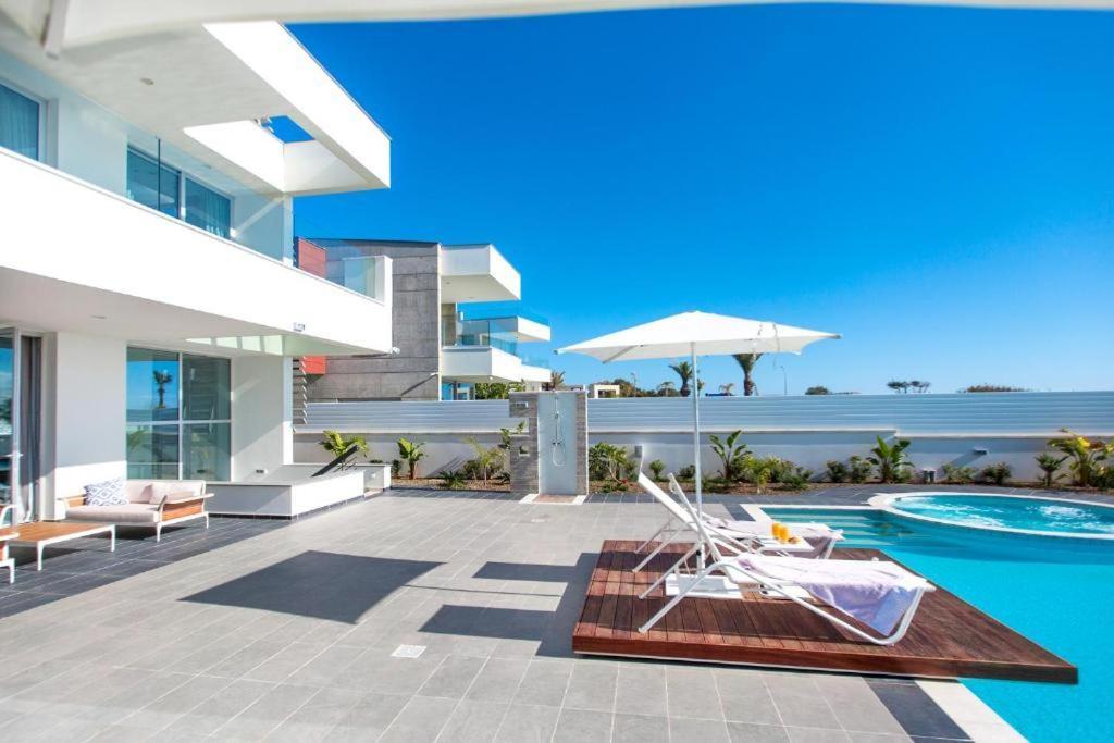 Beachfront Luxury Tranquility Villa *