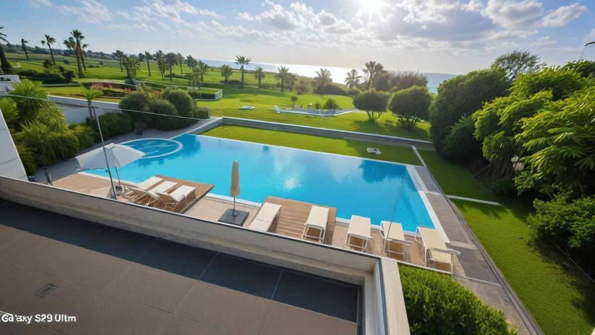 Beachfront Luxury Tranquility *