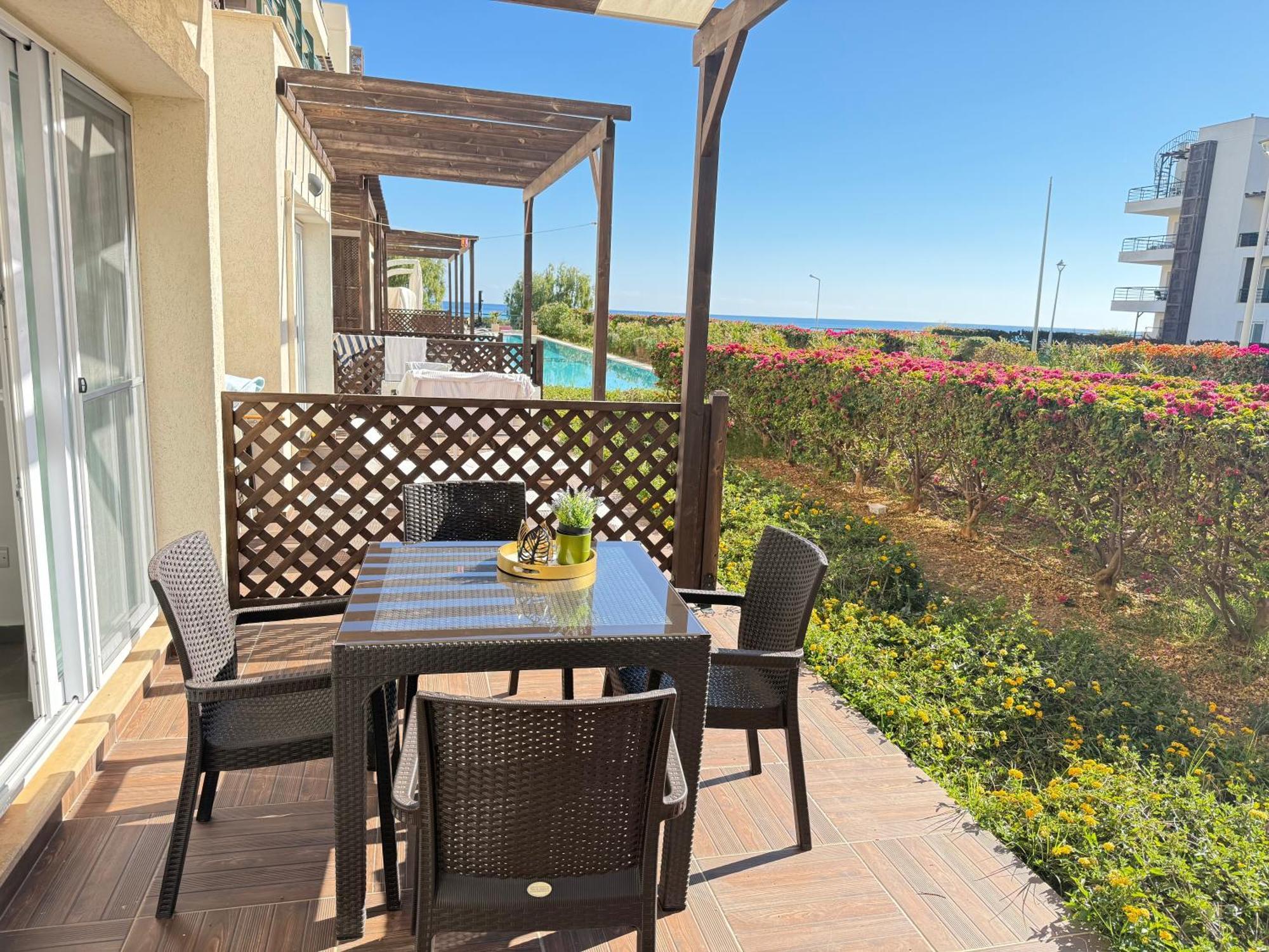 Tranquil By The Sea Apartment Vokolidha