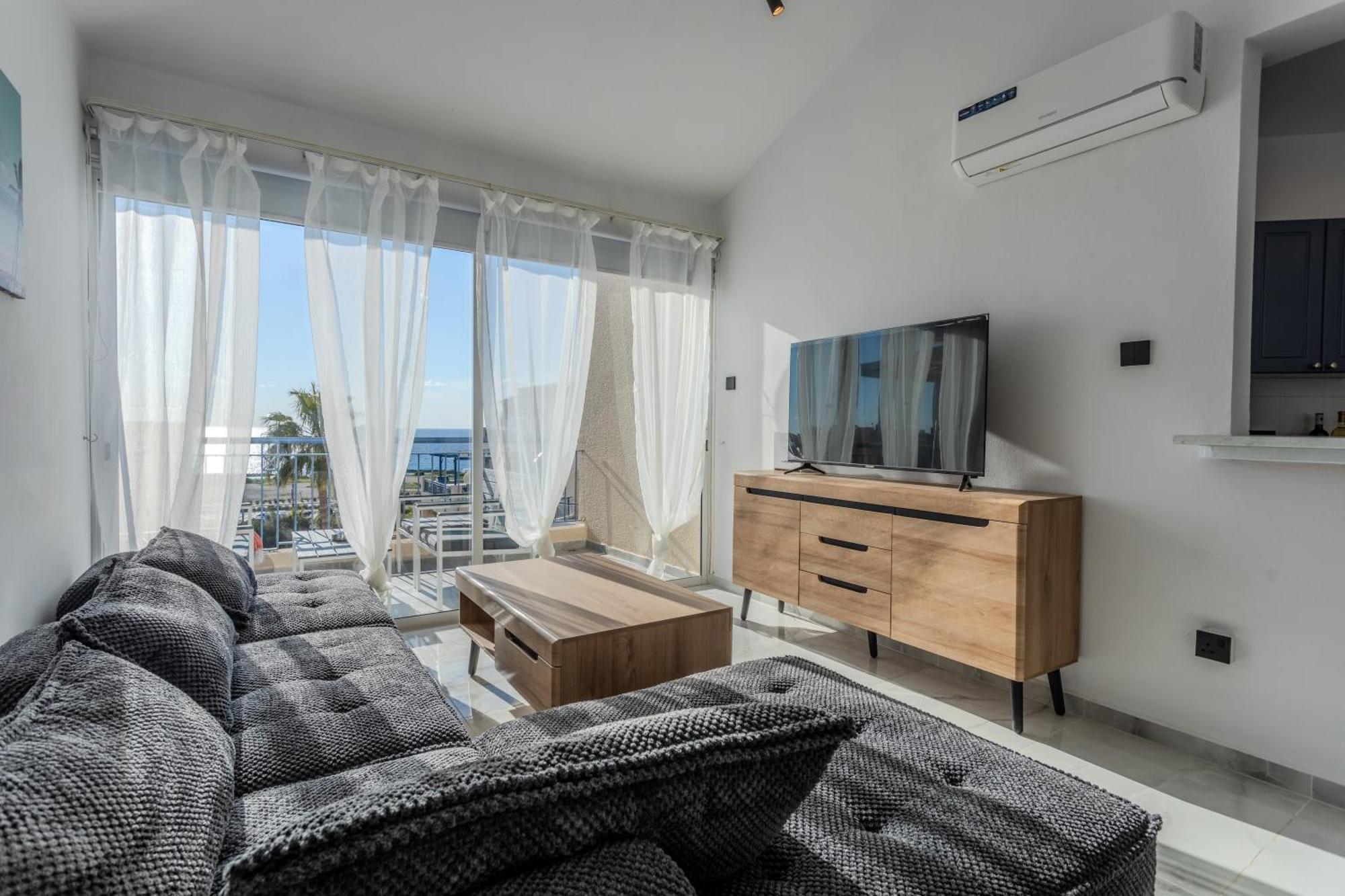 H&o Sunset Gold Apartment Paphos