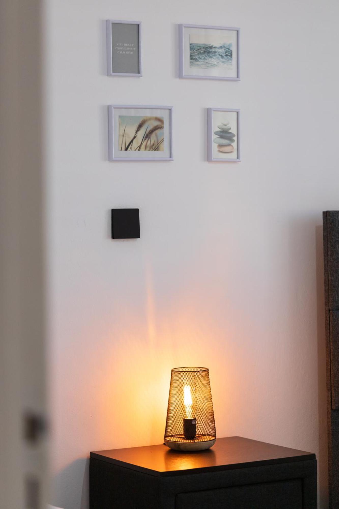 H&o Sunset Gold Apartment