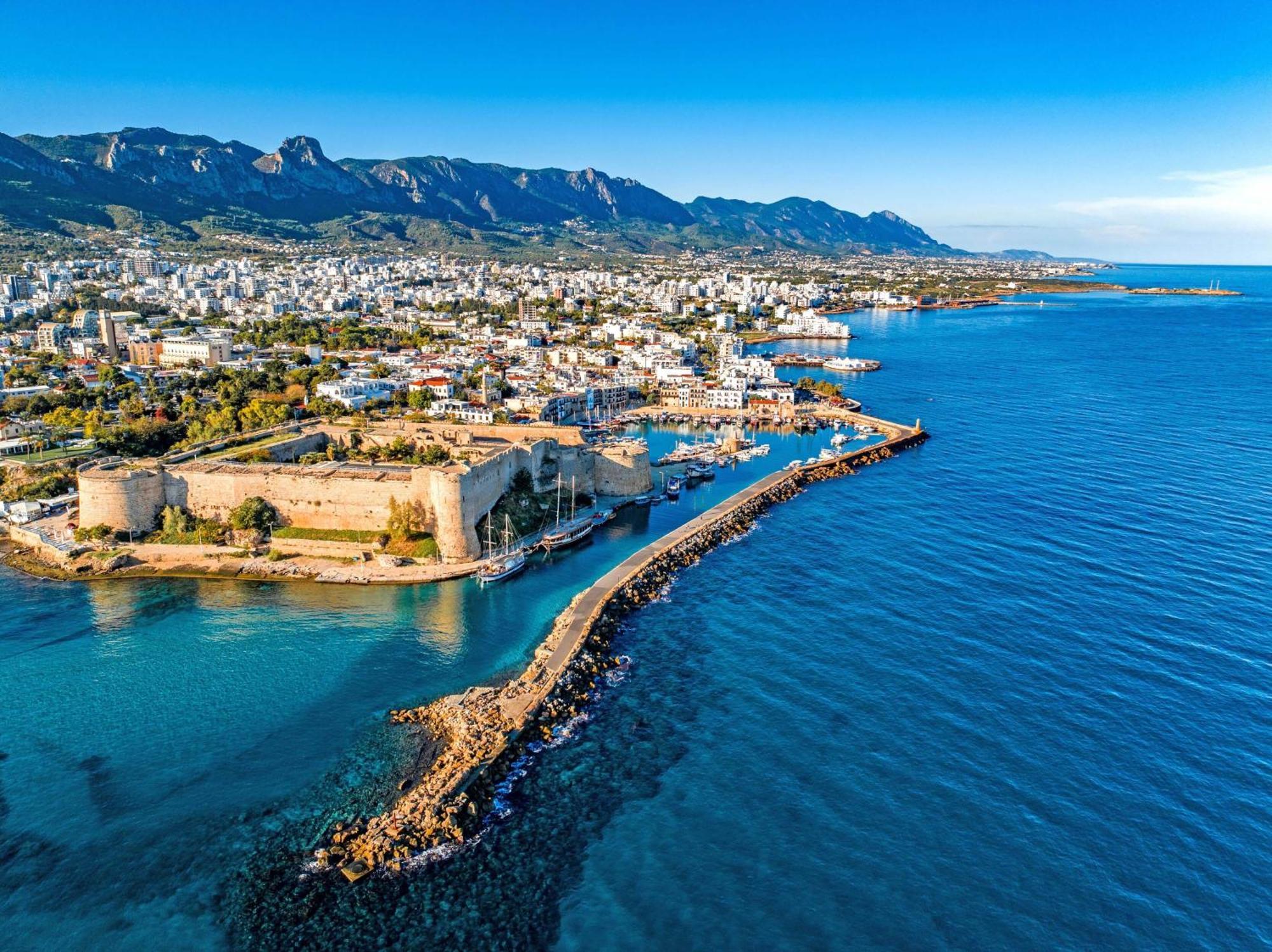 Luxury 2-bed In Kyrenia With Shared Pool Kyrenia (Northern Cyprus)