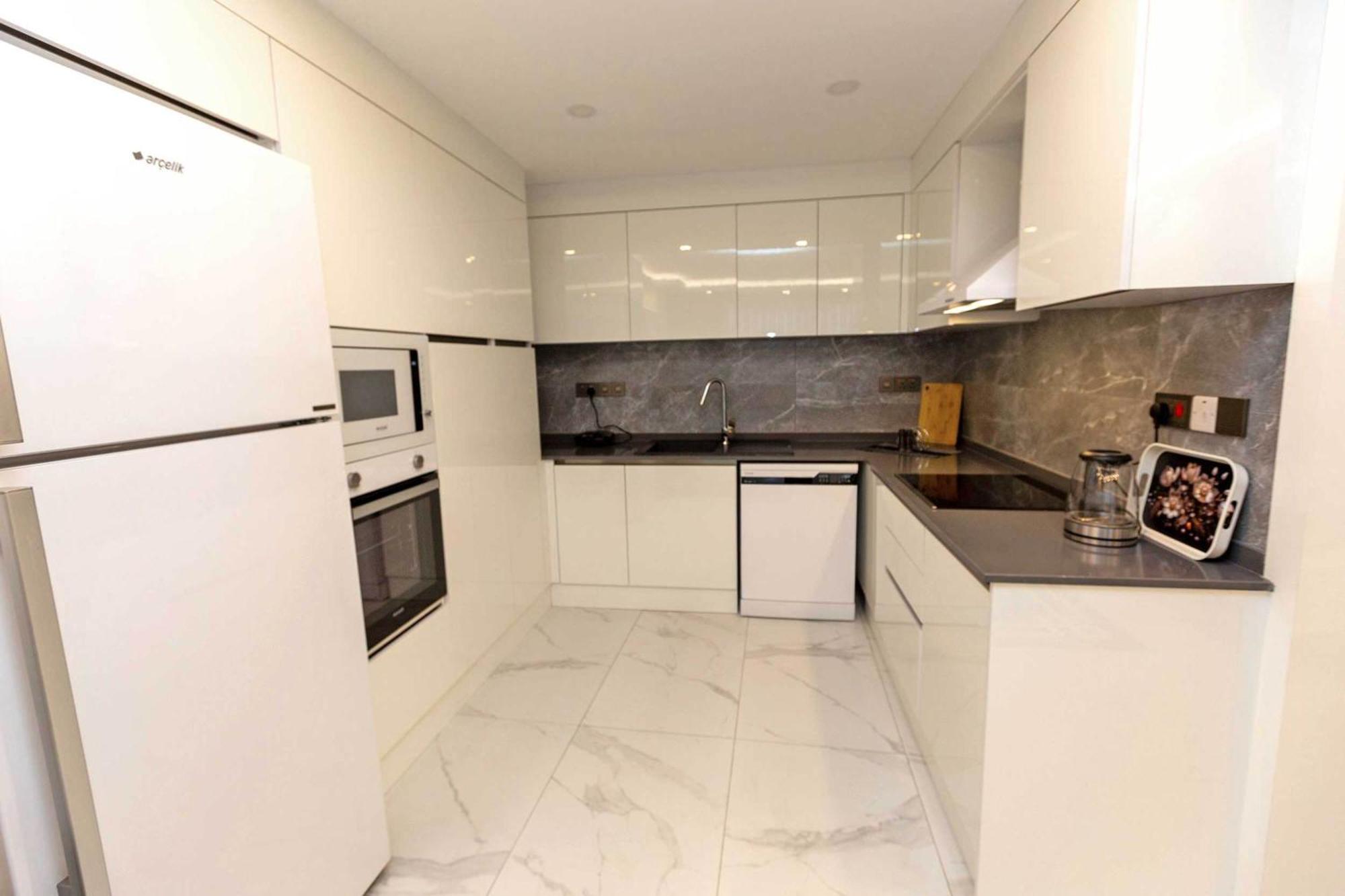 Apartment Luxury 2-bed In Kyrenia With Shared Pool