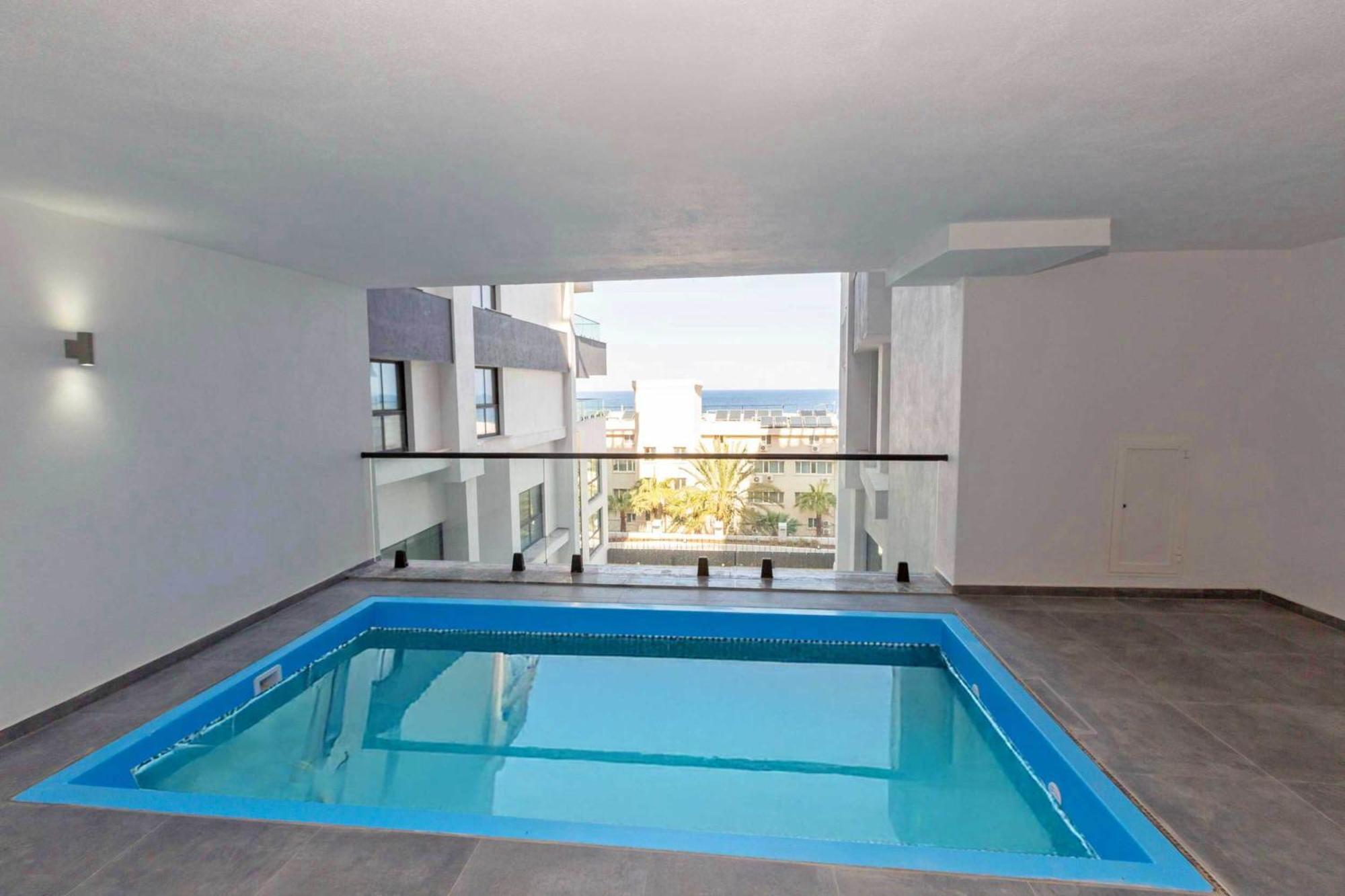 Luxury 3-bed With Private Pool & Sea Views In Kyrenia