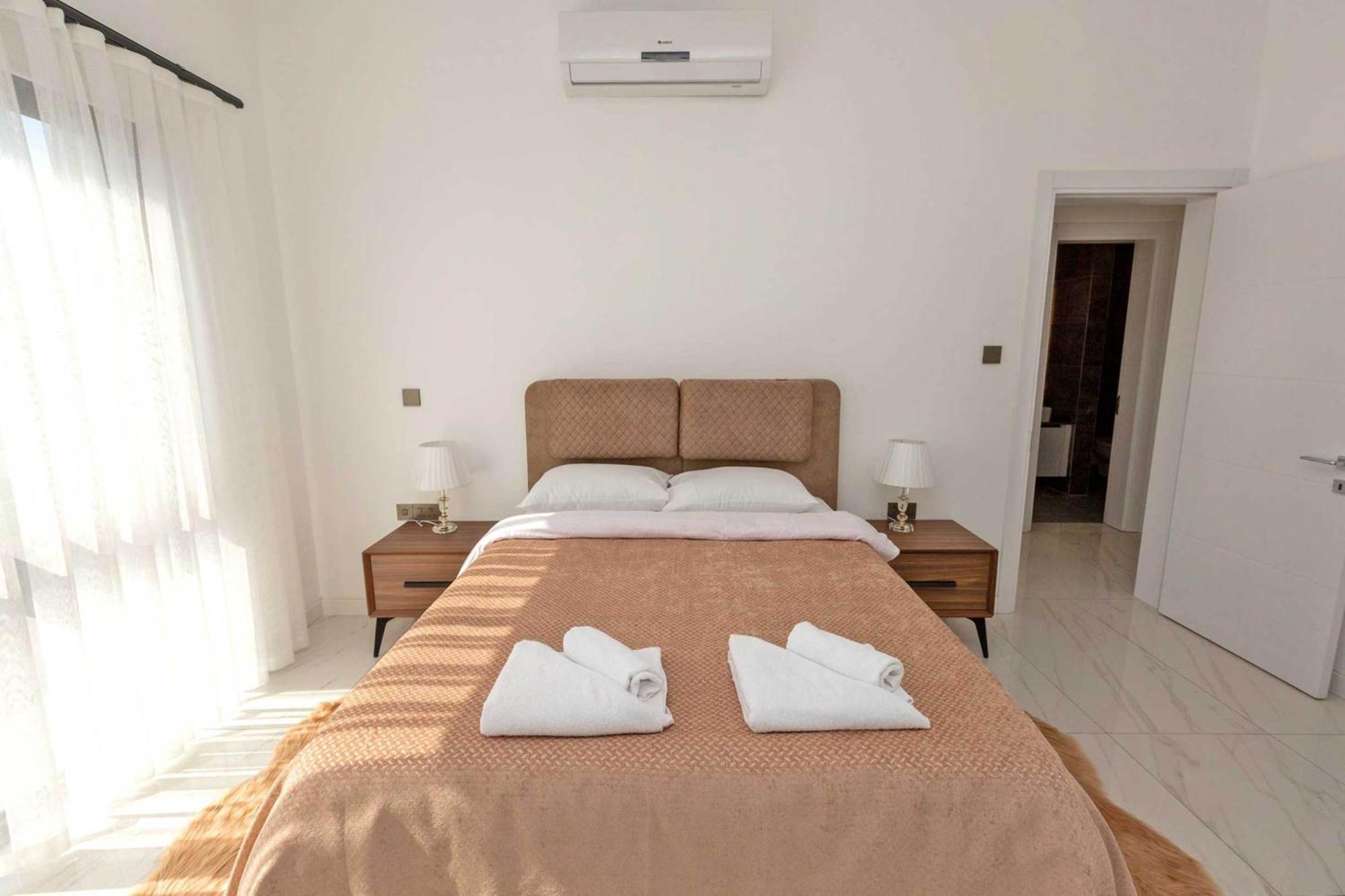 Luxury 3-bed With Private Pool & Sea Views In Kyrenia