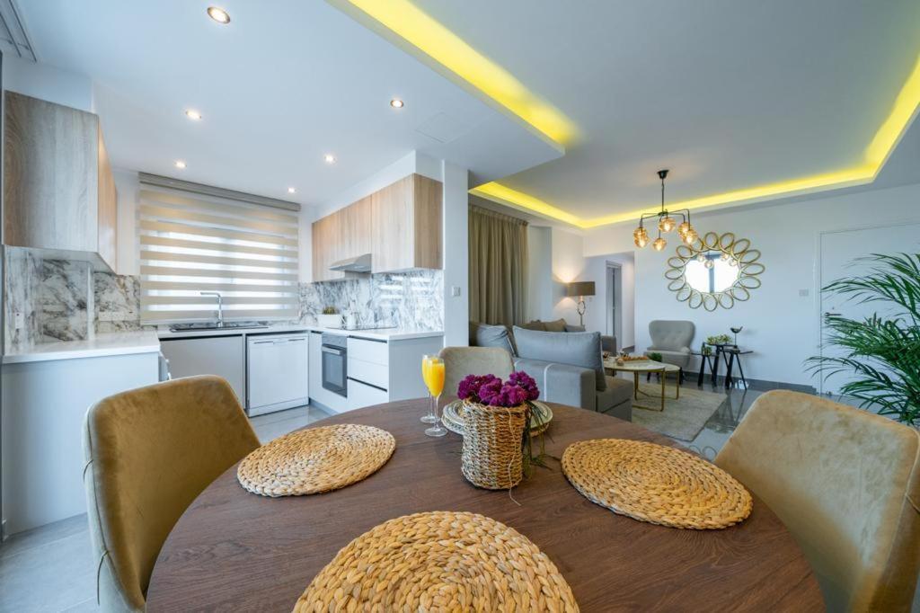 Stavri De'lux * Larnaca