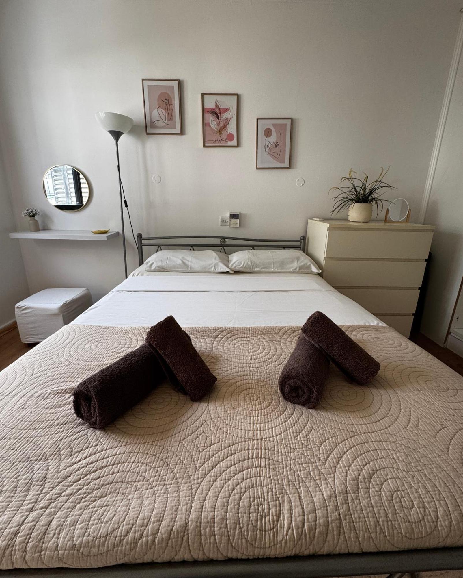 Theodoros Apt. 408 *