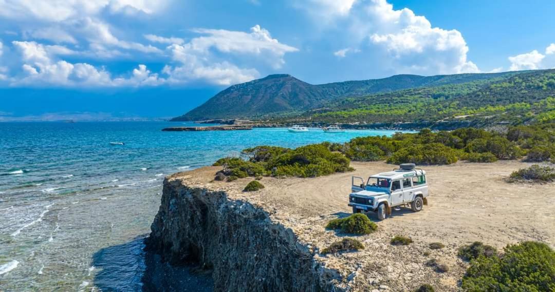 Holiday: Seafront Retreat With Pool In Paphos Villa Peyia