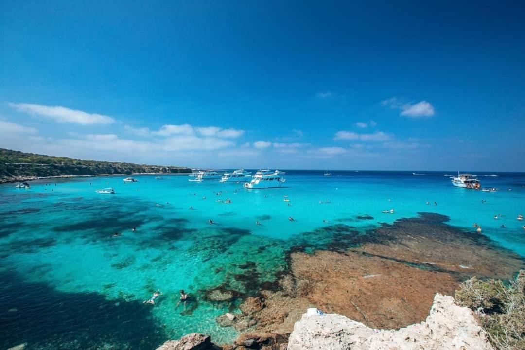 Pousada Holiday: Seafront Retreat With Pool In Paphos Pegeia