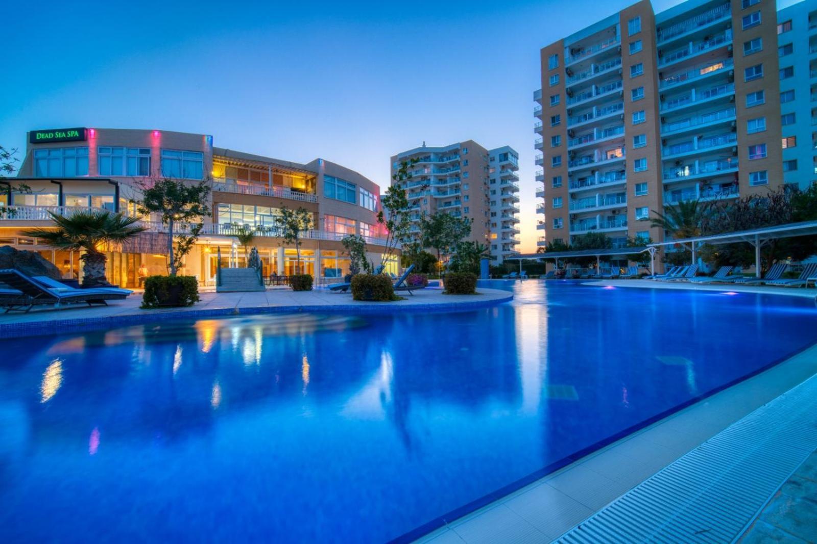 Apartment Caesar & - - Amelius *