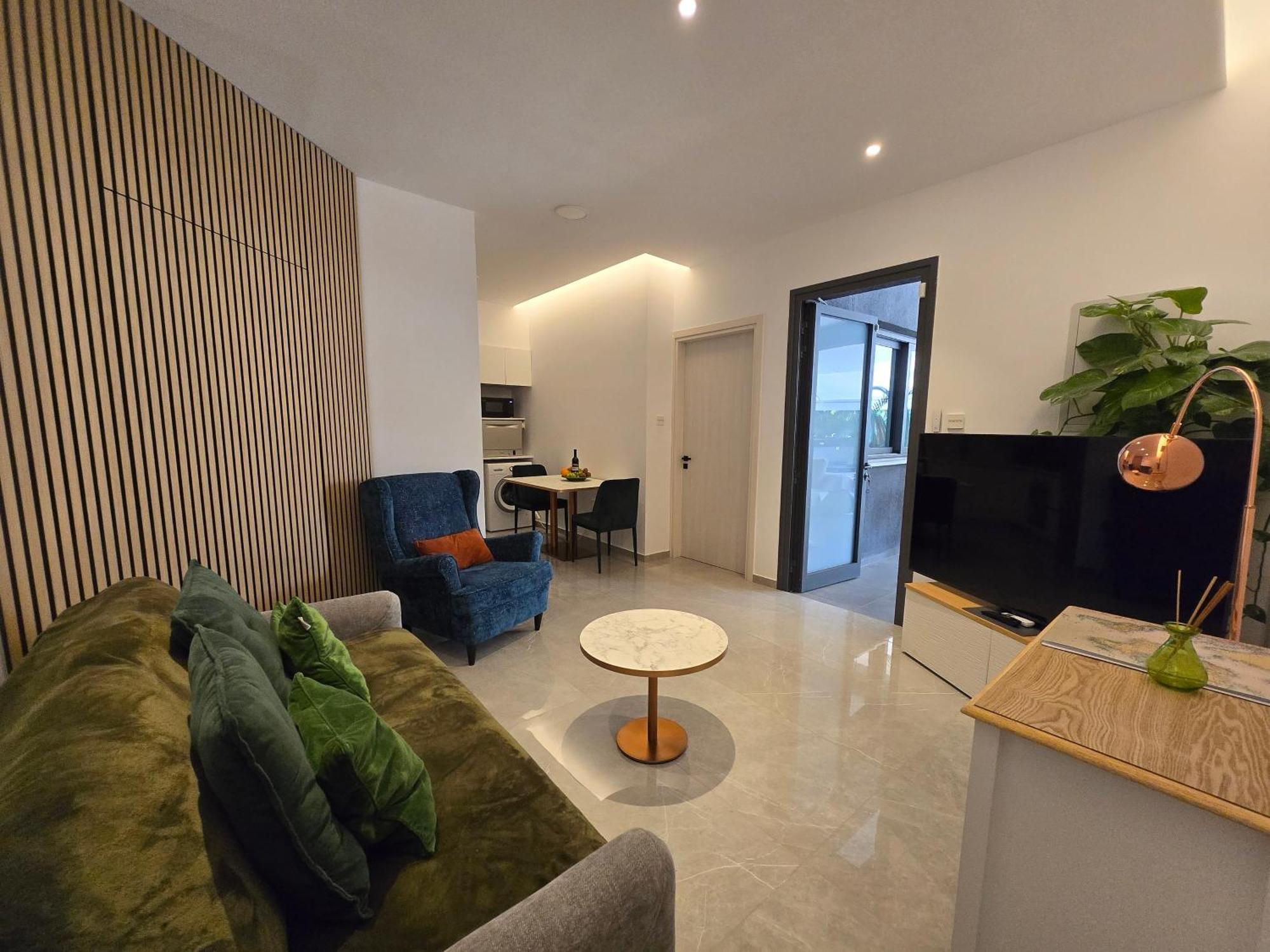 Tg New Luxury Private Resort Villas - Heated Salty Swimming Pool, Outdoor Jacuzzi, Sauna, Exotic Garden * Limassol