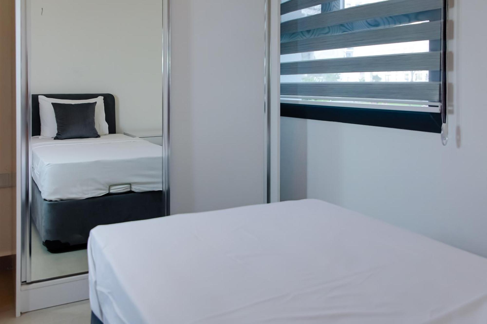 Ground Garden & Pool View Spacious At Caesar & Apartment Famagusta (Northern Cyprus)