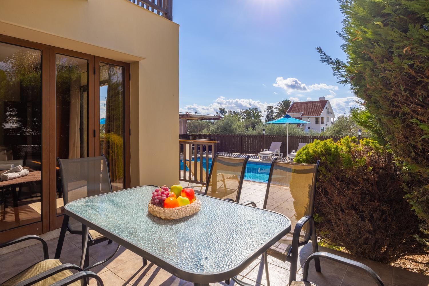 Sunlove Villa Peyia