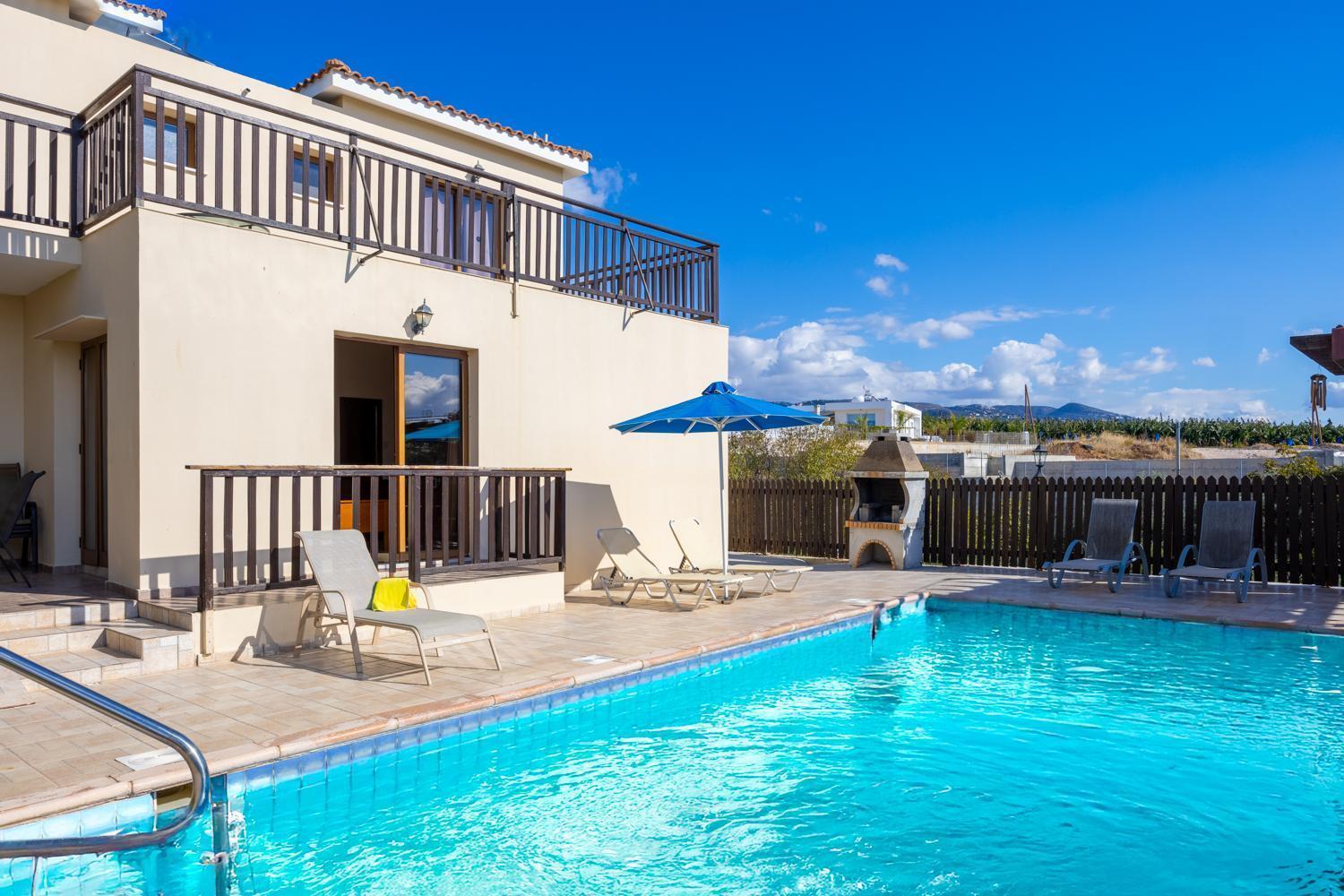 Villa Sunlove