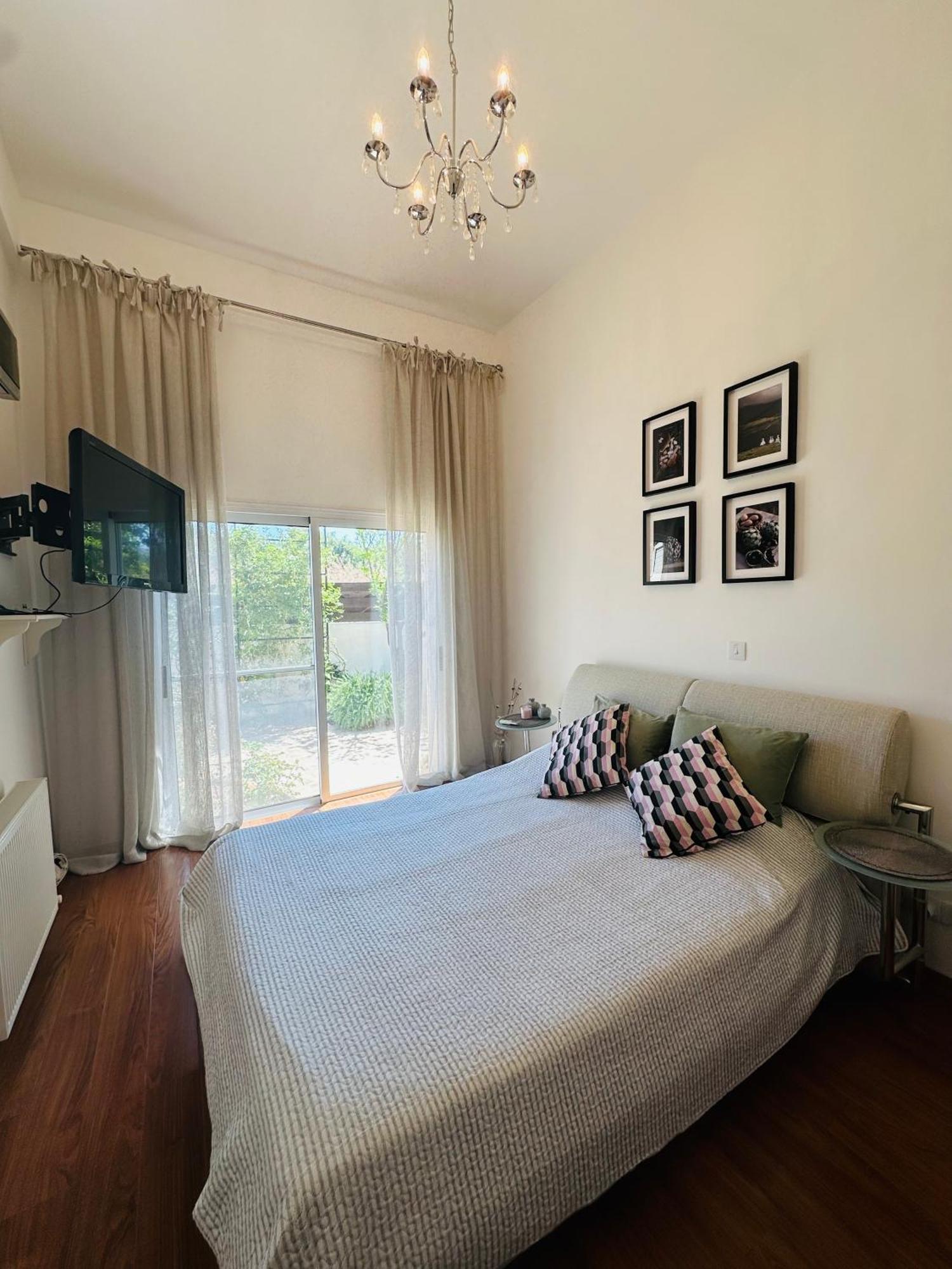 Strelitzia Apartment