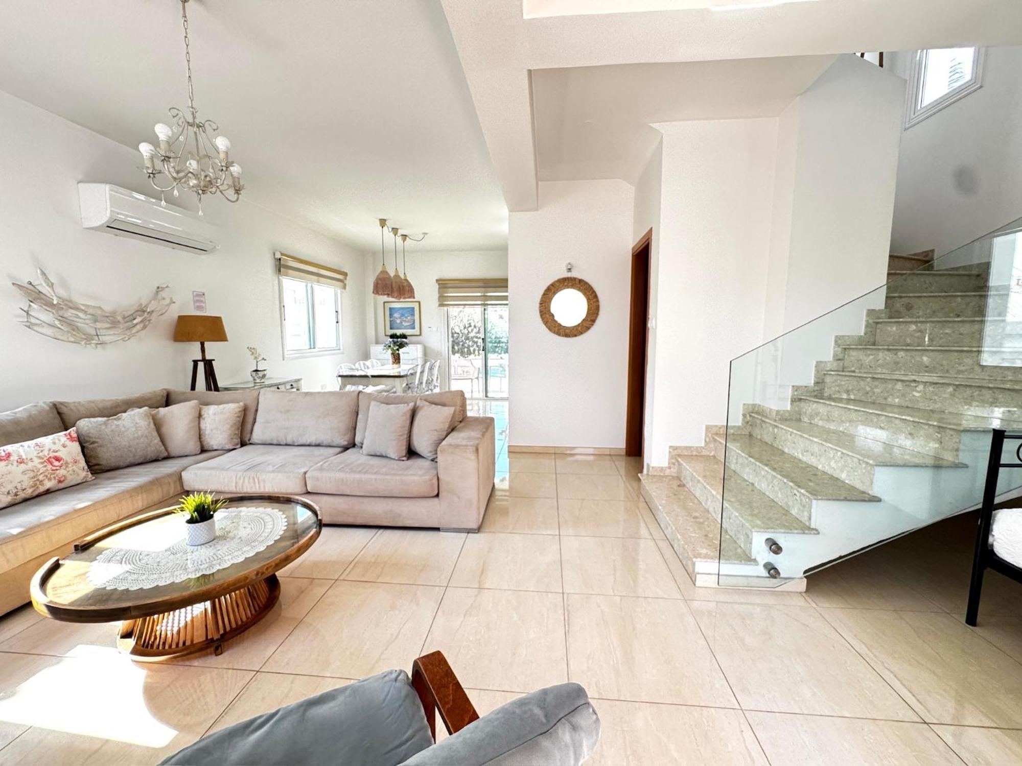 Wealthystays Hephaestus Villa, Ayia Triada Paralimni