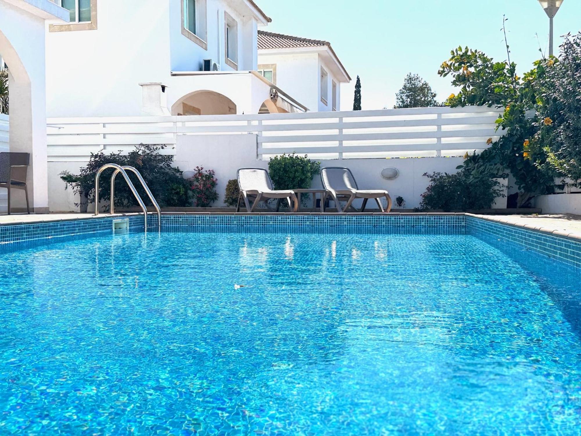 Wealthystays Hephaestus Villa, Ayia Triada Villa Paralimni