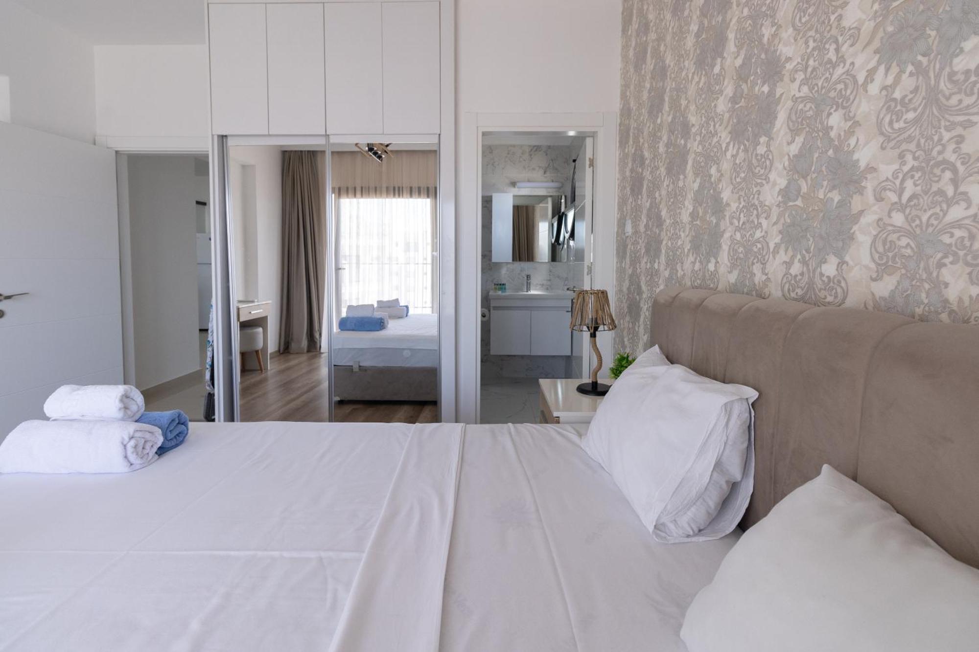 Two Bedroom In Caesar & Spa, Long Apartment Perivolia tou Trikomou